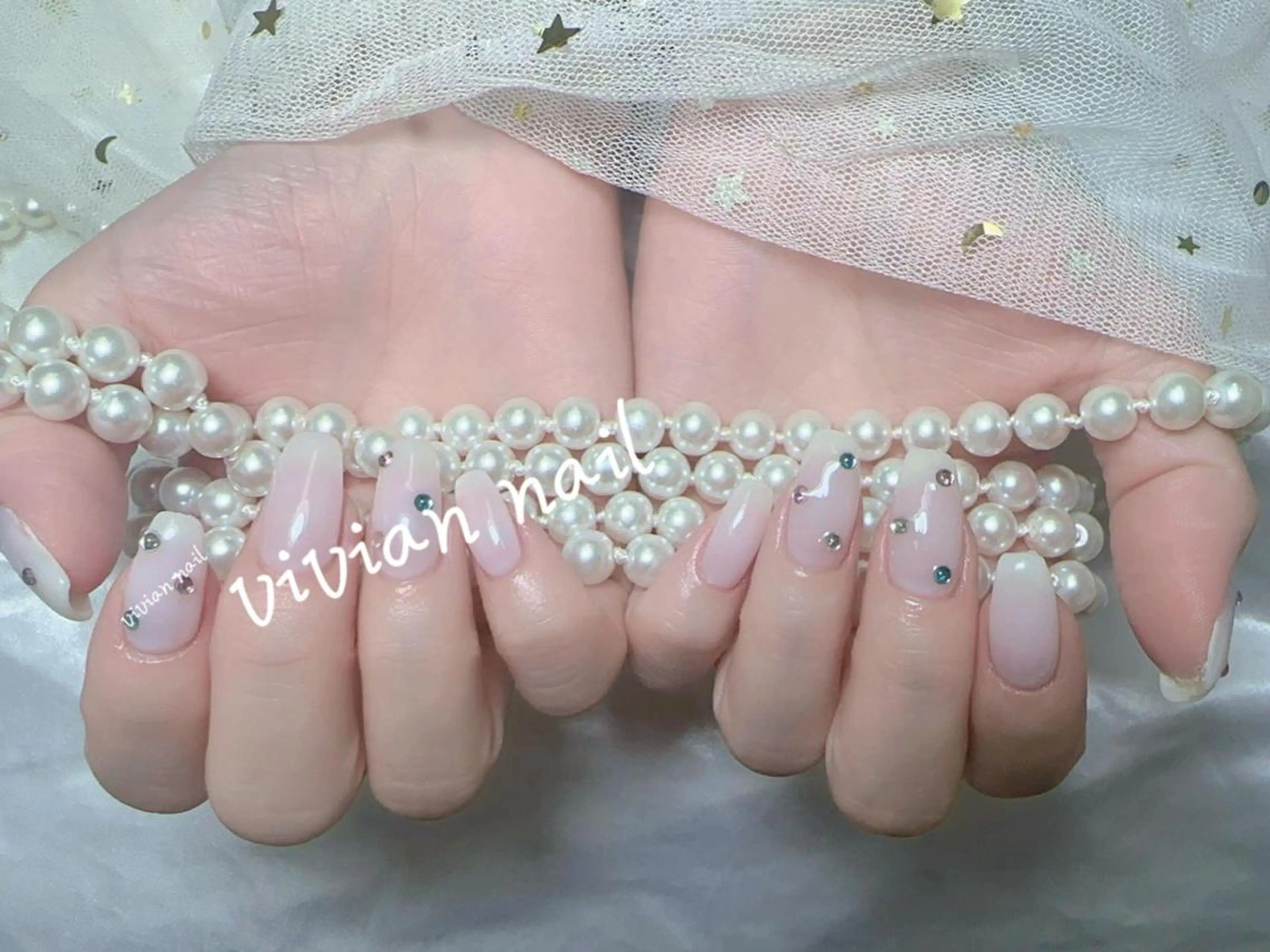 ネイル VIVIAN エイのネイルデザイン