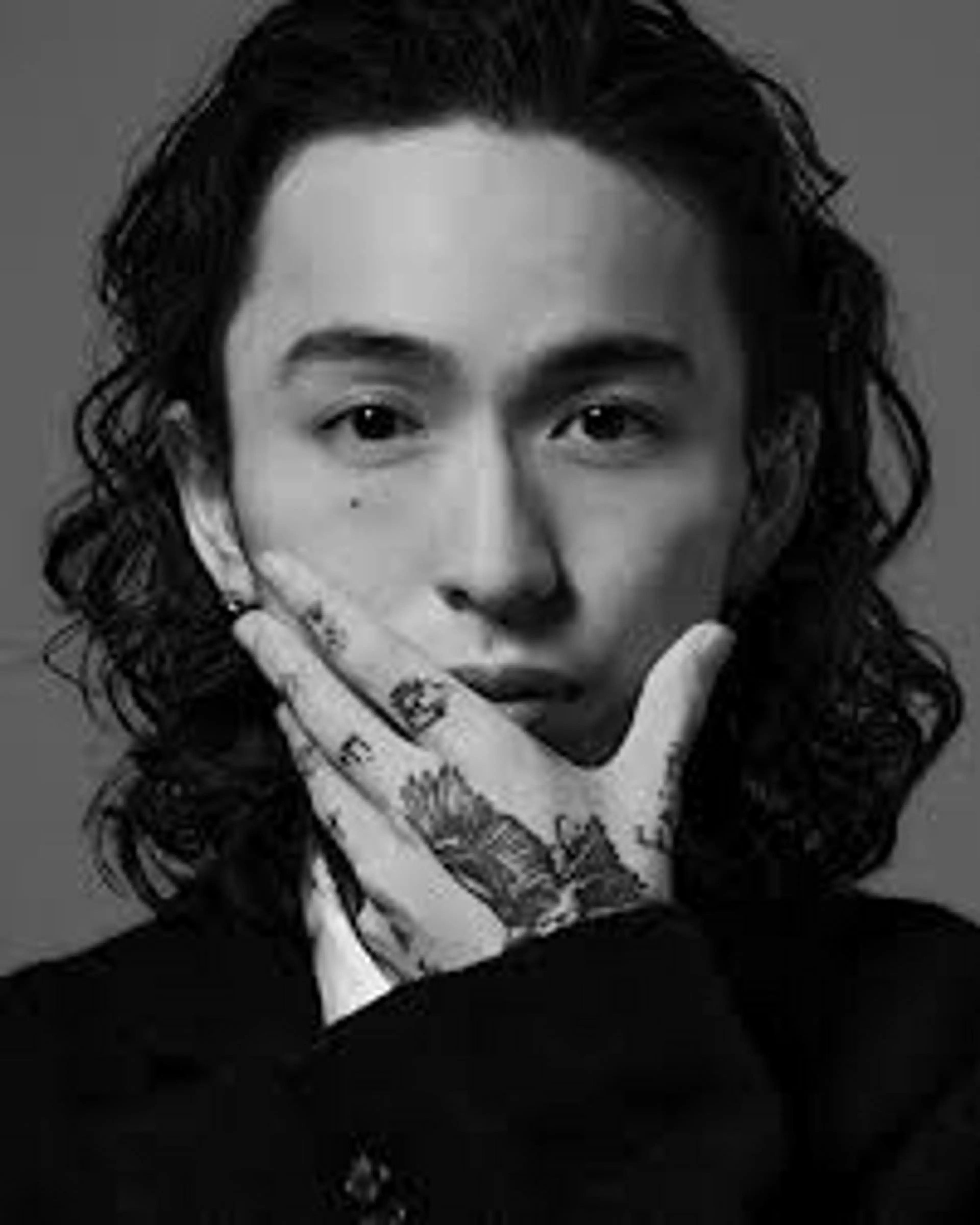 パーマ メンズ センターパート メンズハイライト メンズメッシュ マッシュ メンズパーマ カット パーマ ヘアセット 波巻き/サーフカール 🌊吉野裕稀のヘアスタイル