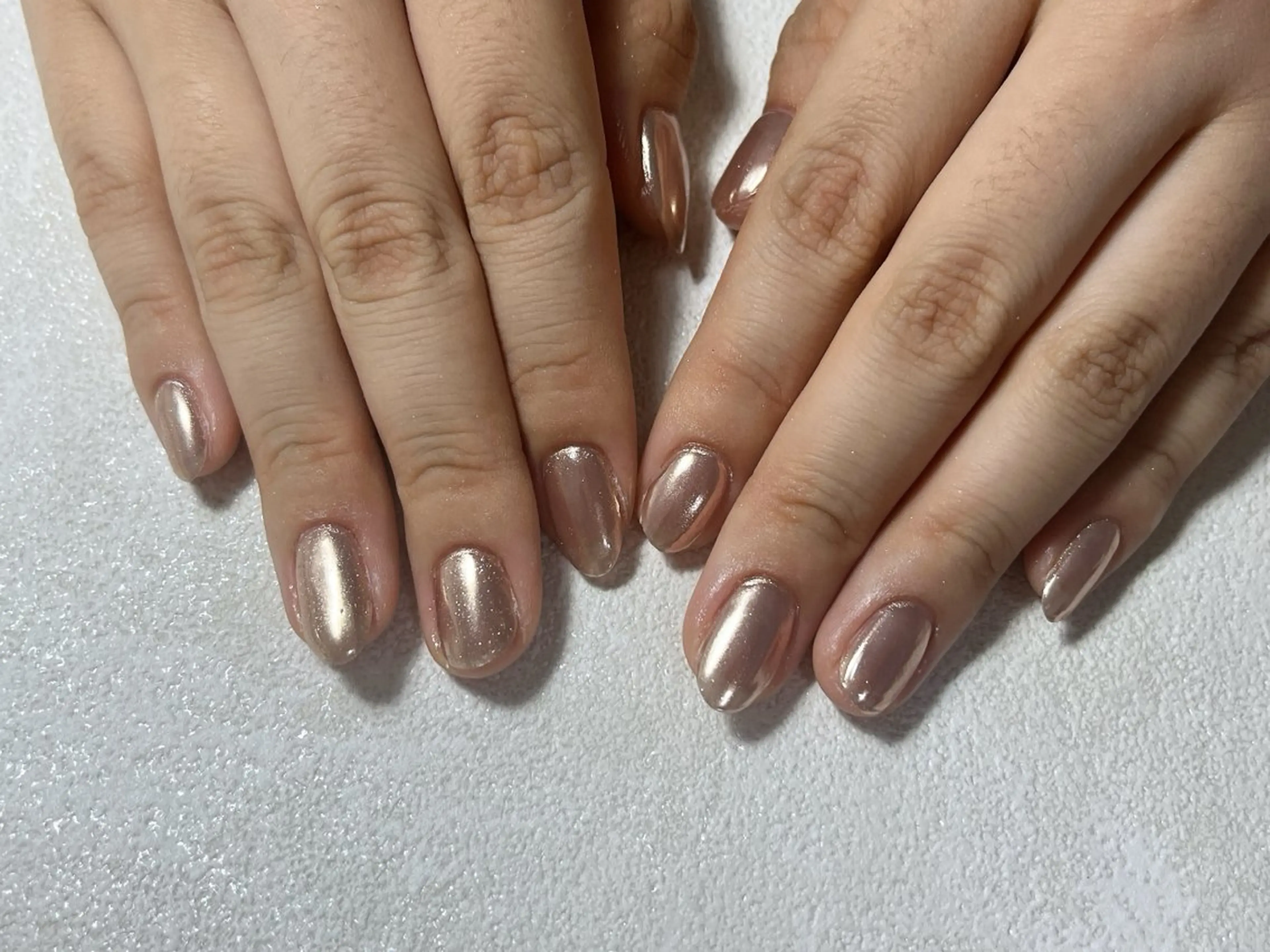 ネイル オーロラネイル フットネイル フレンチネイル ジェルネイル マグネットネイル ハンドネイル mogunail &blowのネイルデザイン