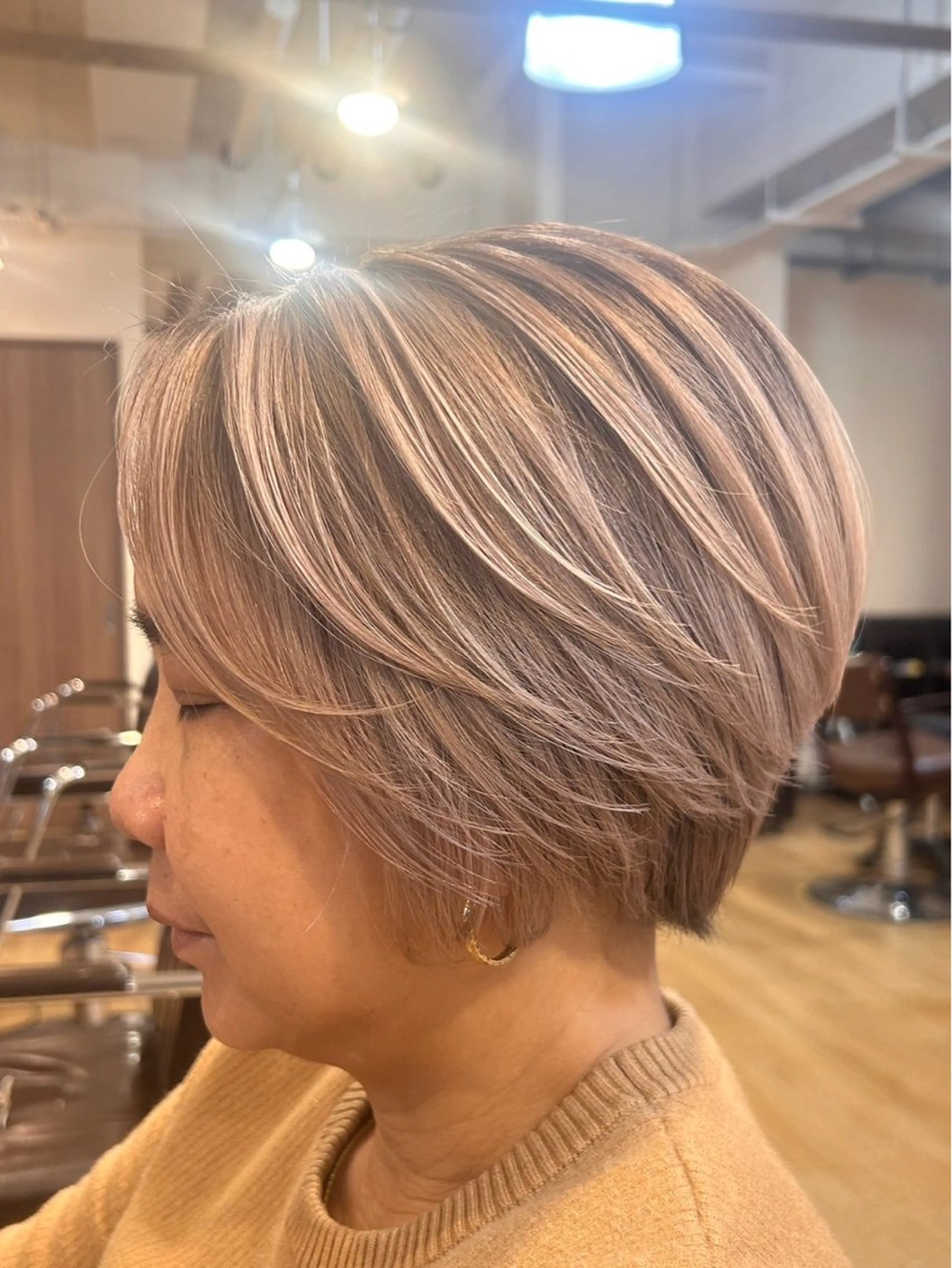 ショート カラー バレイヤージュ ブリーチ レイヤーカット カット ヘアカラー 竹井俊介/白髪ぼかし /外国人風カラーのヘアスタイル