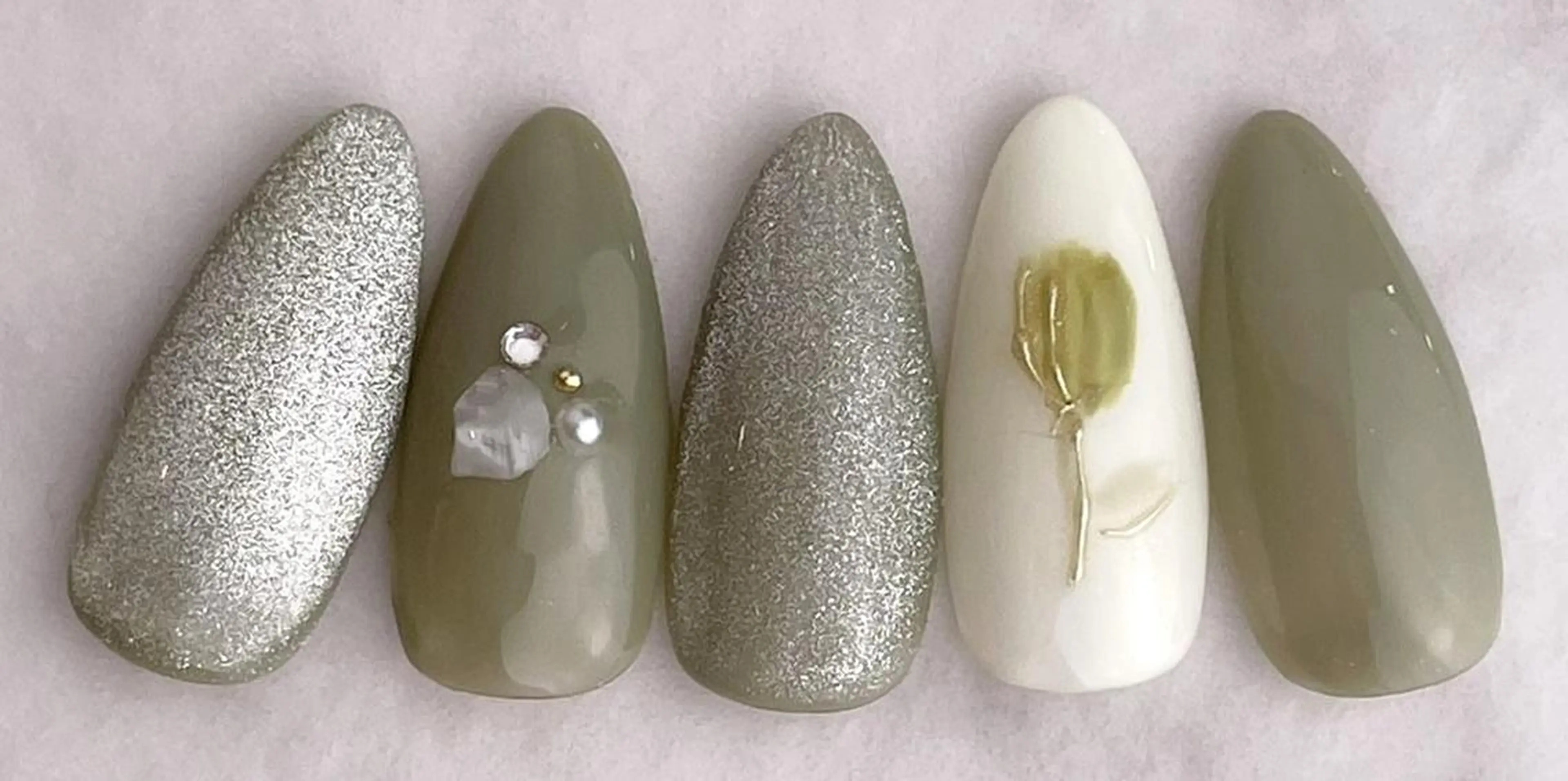 ネイル FIRST天神駅直結 jr ハルヒのネイルデザイン