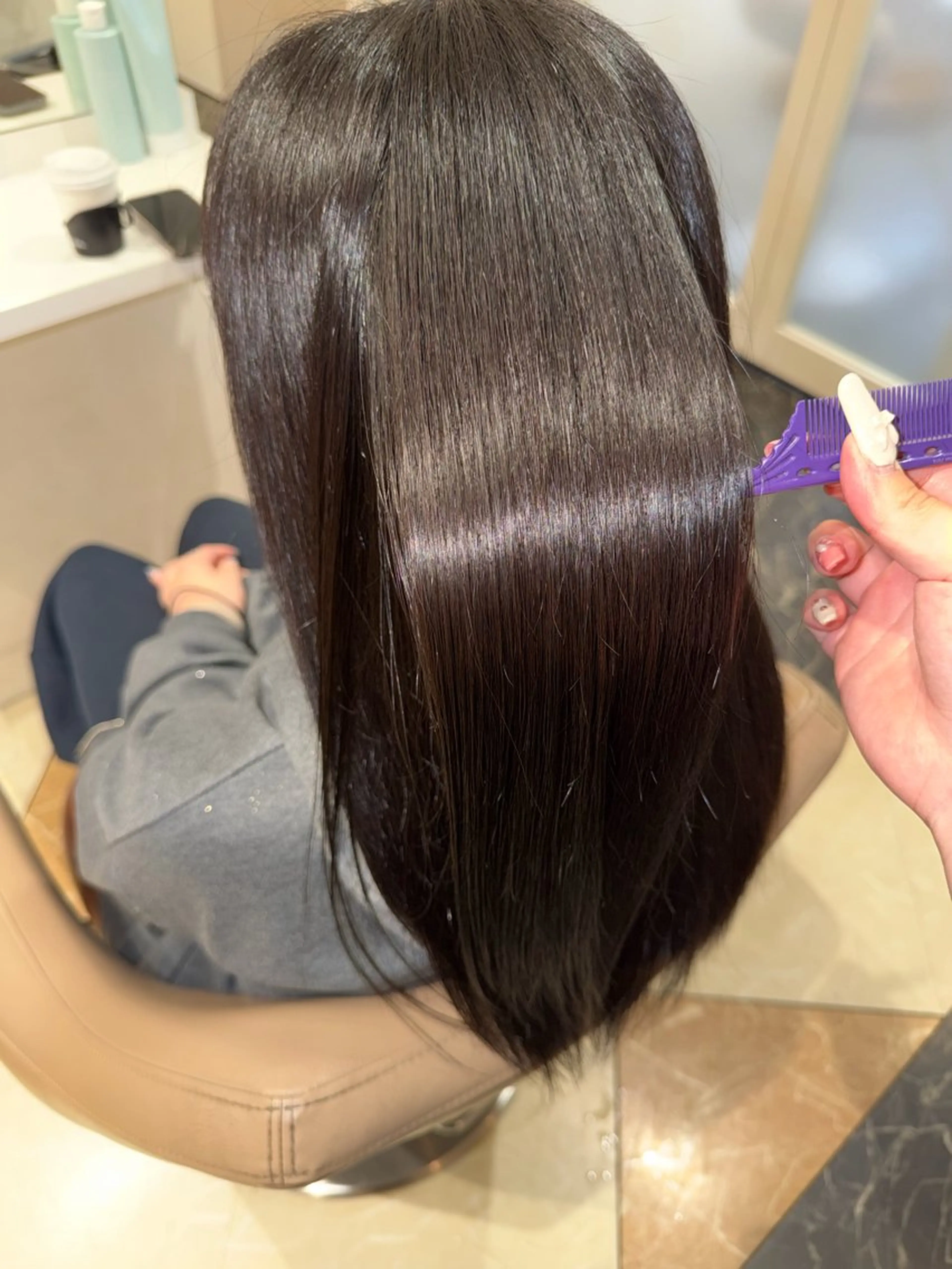 ロング カット 縮毛矯正 トリートメント 髪質改善カラー なーこ💖🌈のヘアスタイル