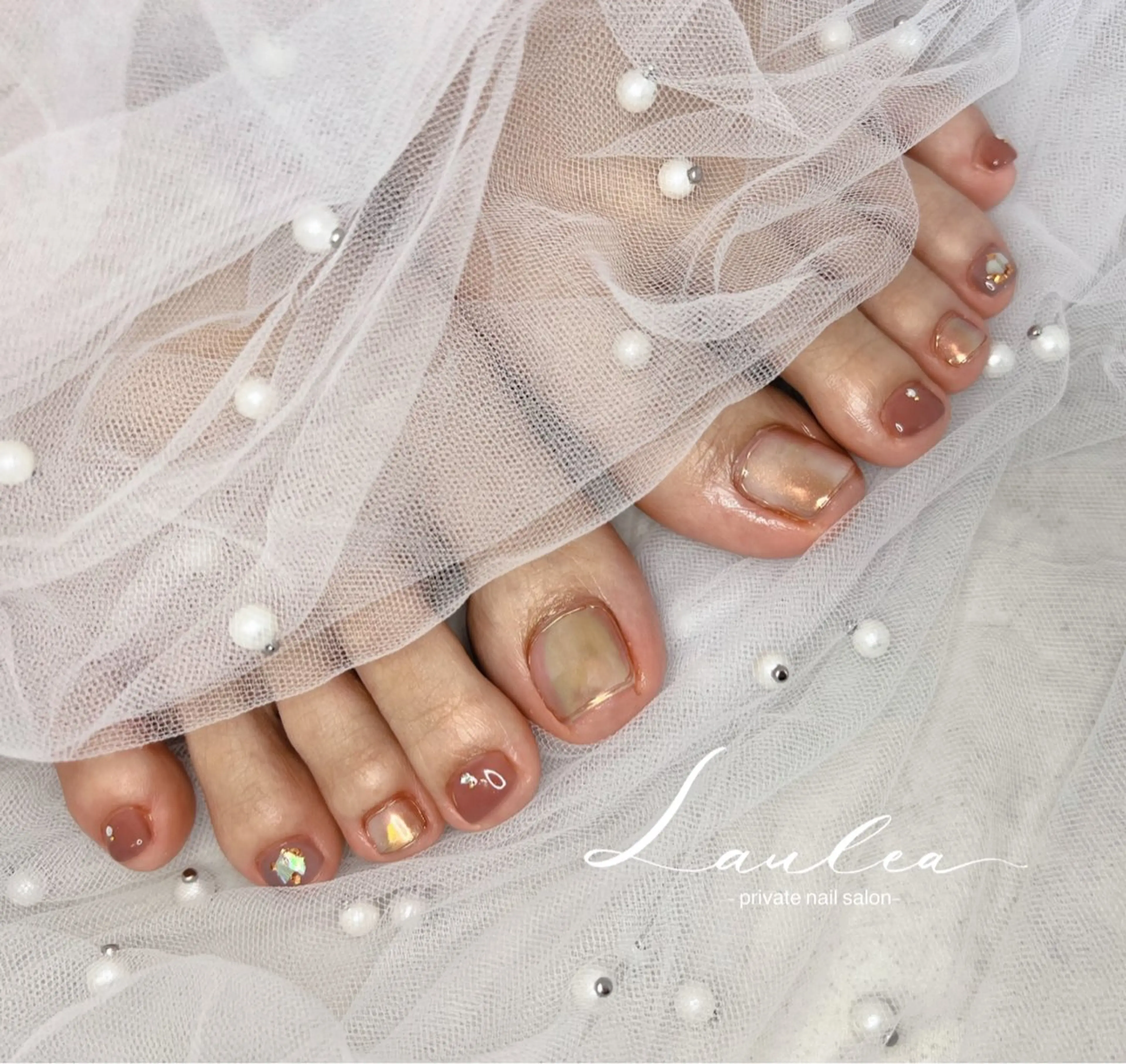 ネイル フットネイル ジェルネイル 韓国ネイル ミラーネイル ニュアンスネイル nail salon Lauleaのネイルデザイン