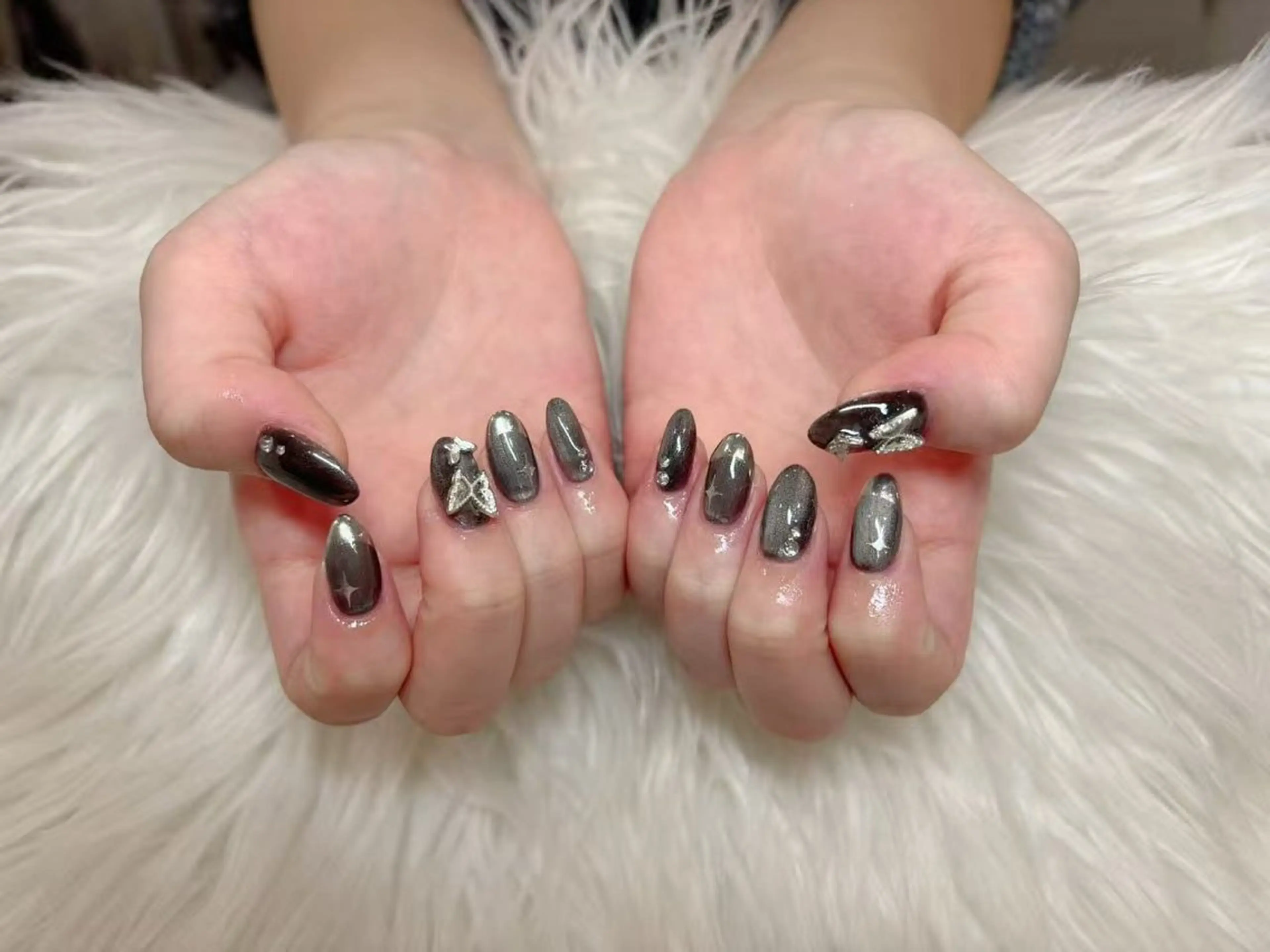 ネイル ハンドネイル ハンドケア The Nail & Eye Lashの眉毛・アイブロウイメージ