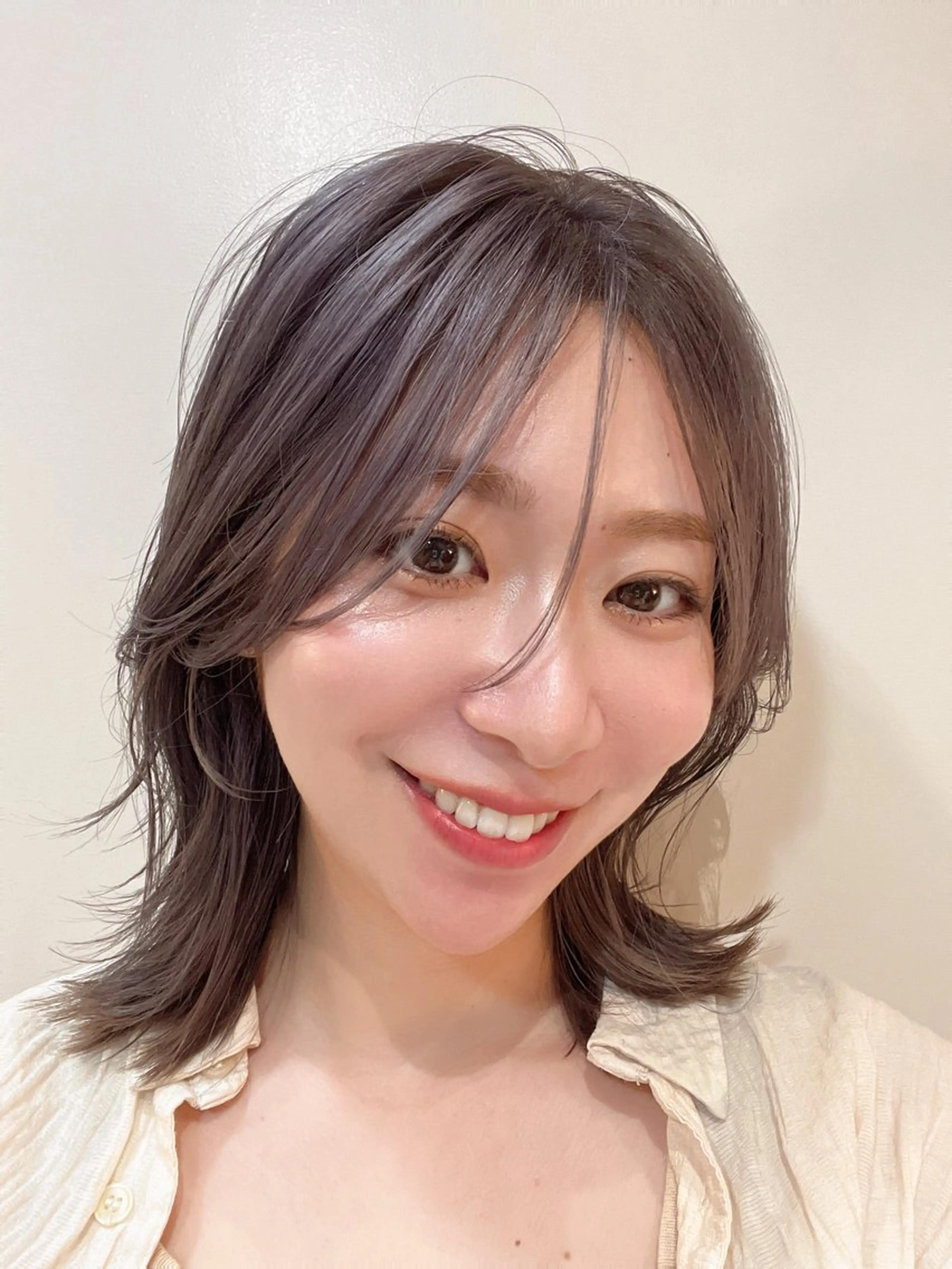 ミディアム カット ヘアカラー トリートメント パーソナルカラー lapiax阿部のヘアスタイル