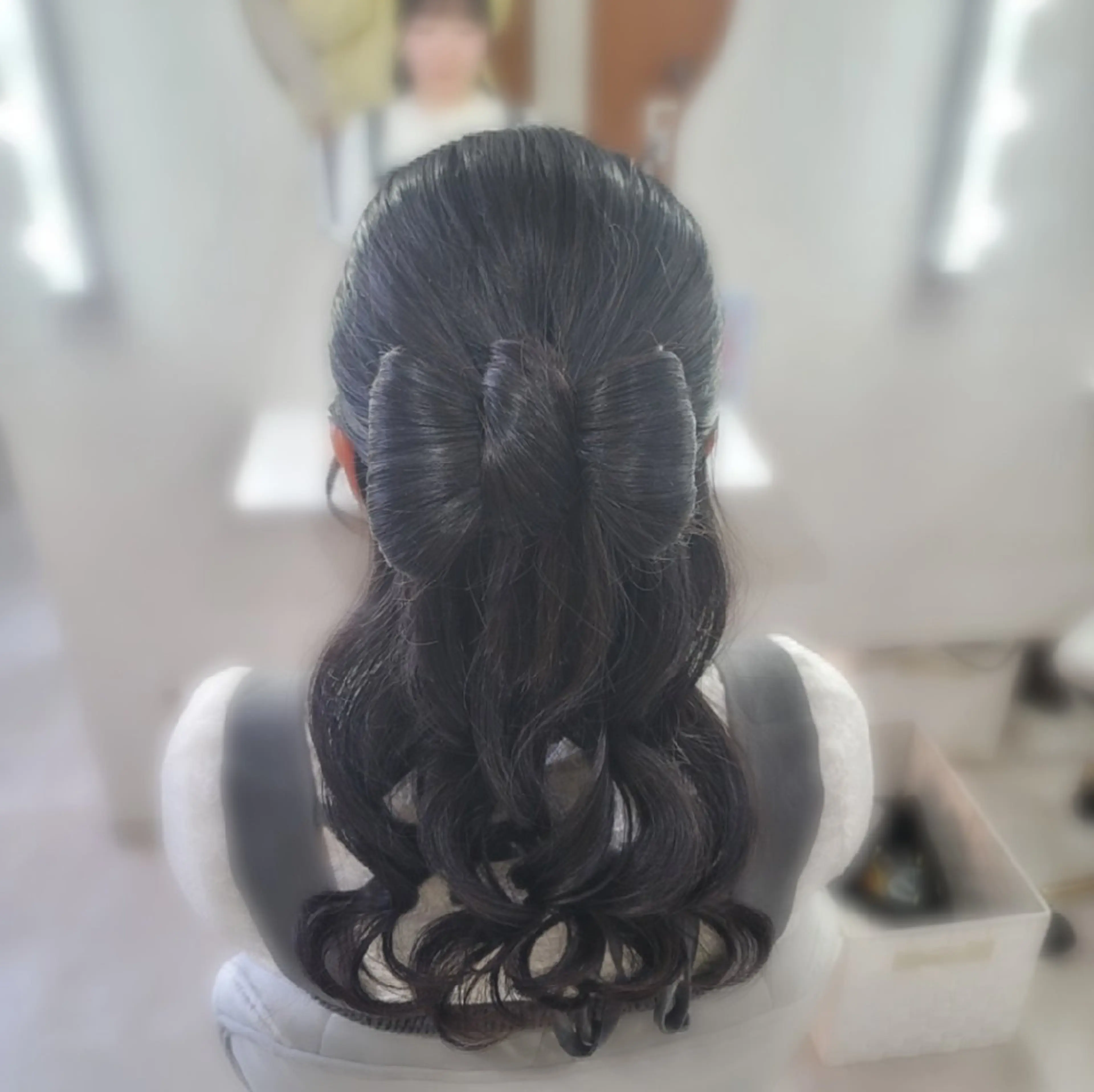 ロング ヘアアレンジ ハーフアップ ヘアセット 渥美 寿美翔のヘアスタイル