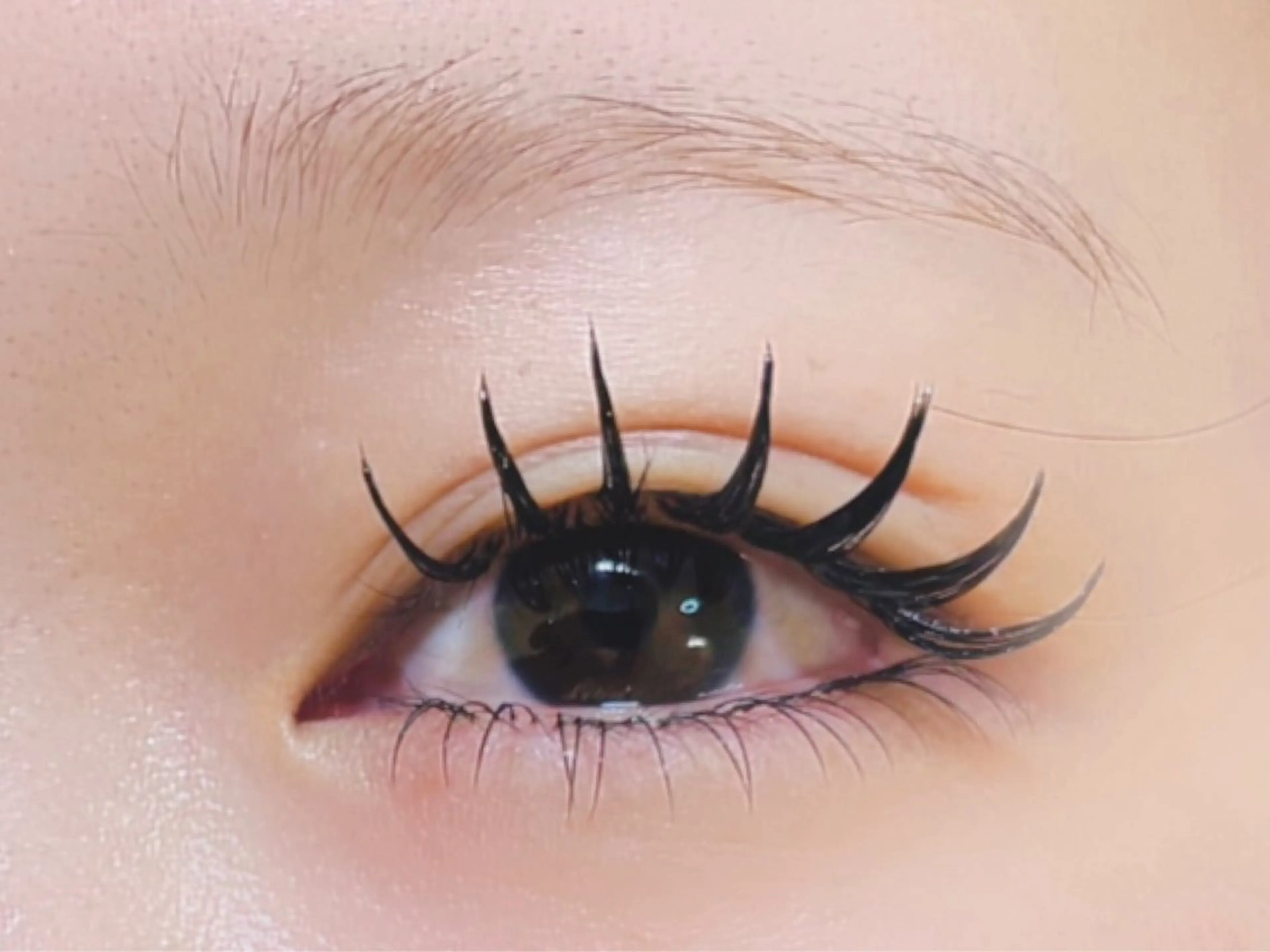 マツエク・マツパ 付け放題 バインドロック 束感まつ毛 フラットラッシュ パリジェンヌラッシュリフト マツエク オーロラ所属・AURORA RINAのマツエク・マツパデザイン