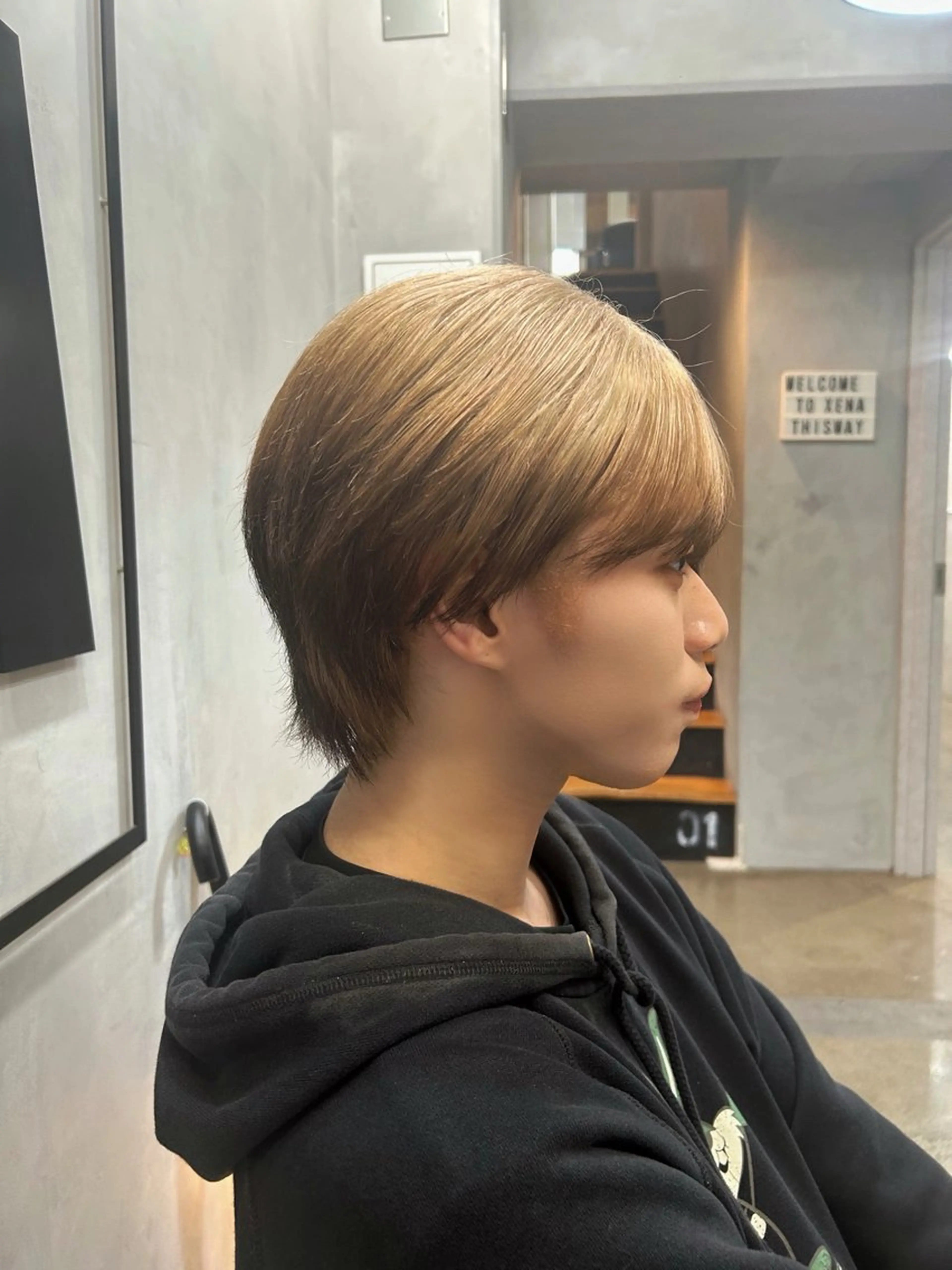 カラー メンズ メンズブリーチ メンズハイトーン ブリーチ デザインカラー ハイトーンカラー ヘアカラー 🦋SATO🦋 / 似合わせカラー⟡.*のヘアスタイル