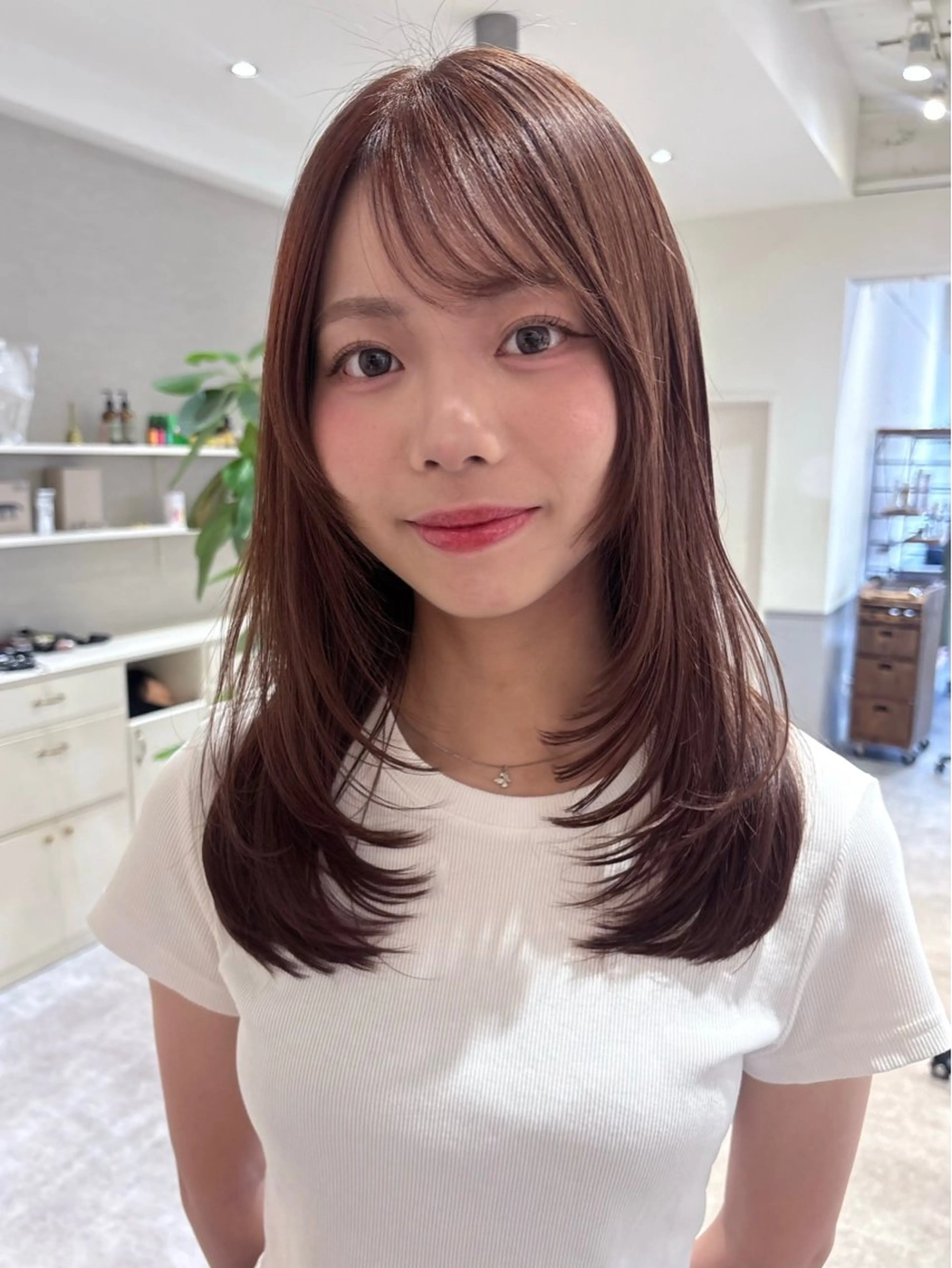 セミロング SIKI yuuna レイヤーカット🪽のヘアスタイル