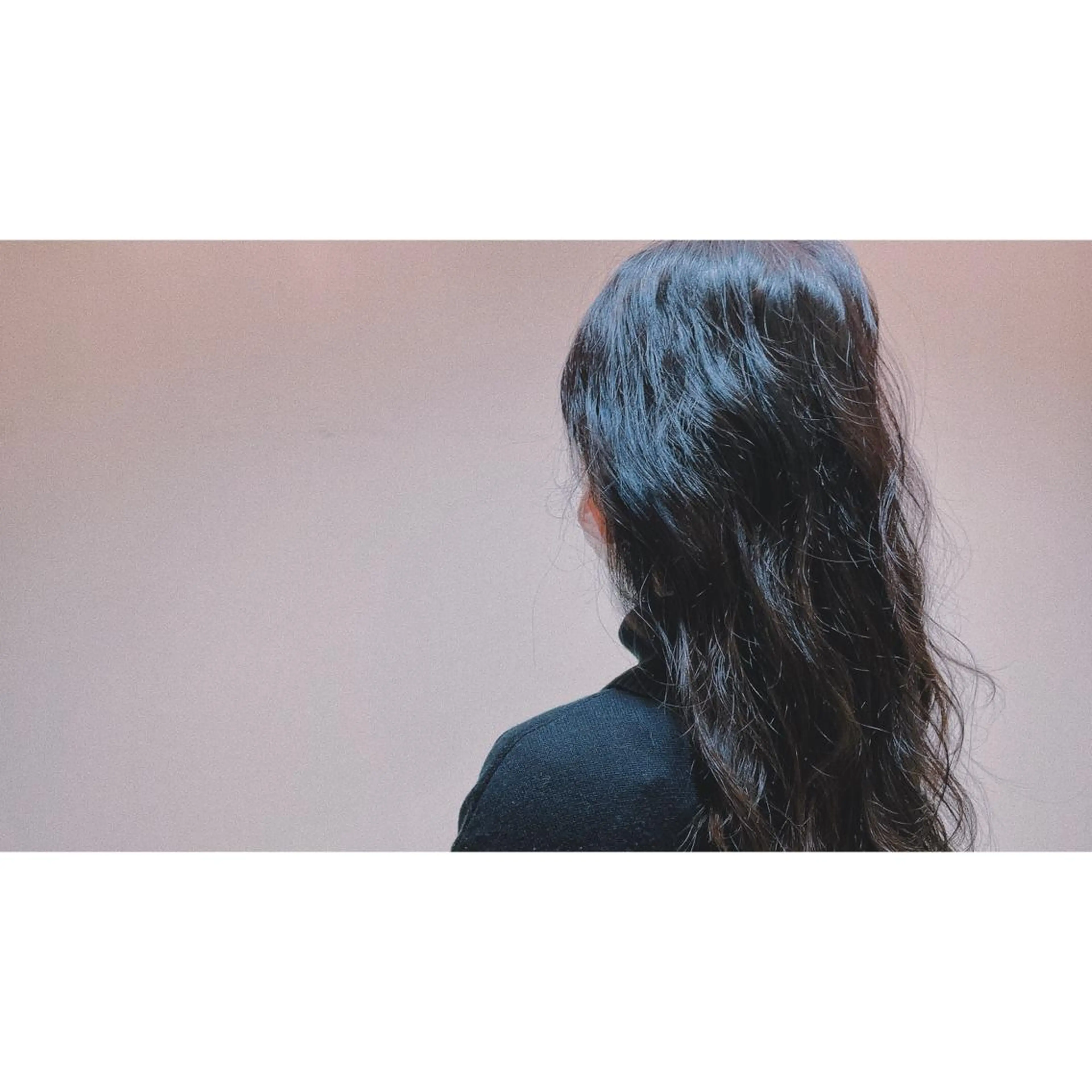 セミロング カラー アッシュ アッシュグレー アッシュグレージュ グレージュ カット トリートメント 齊藤 賢祐のヘアスタイル