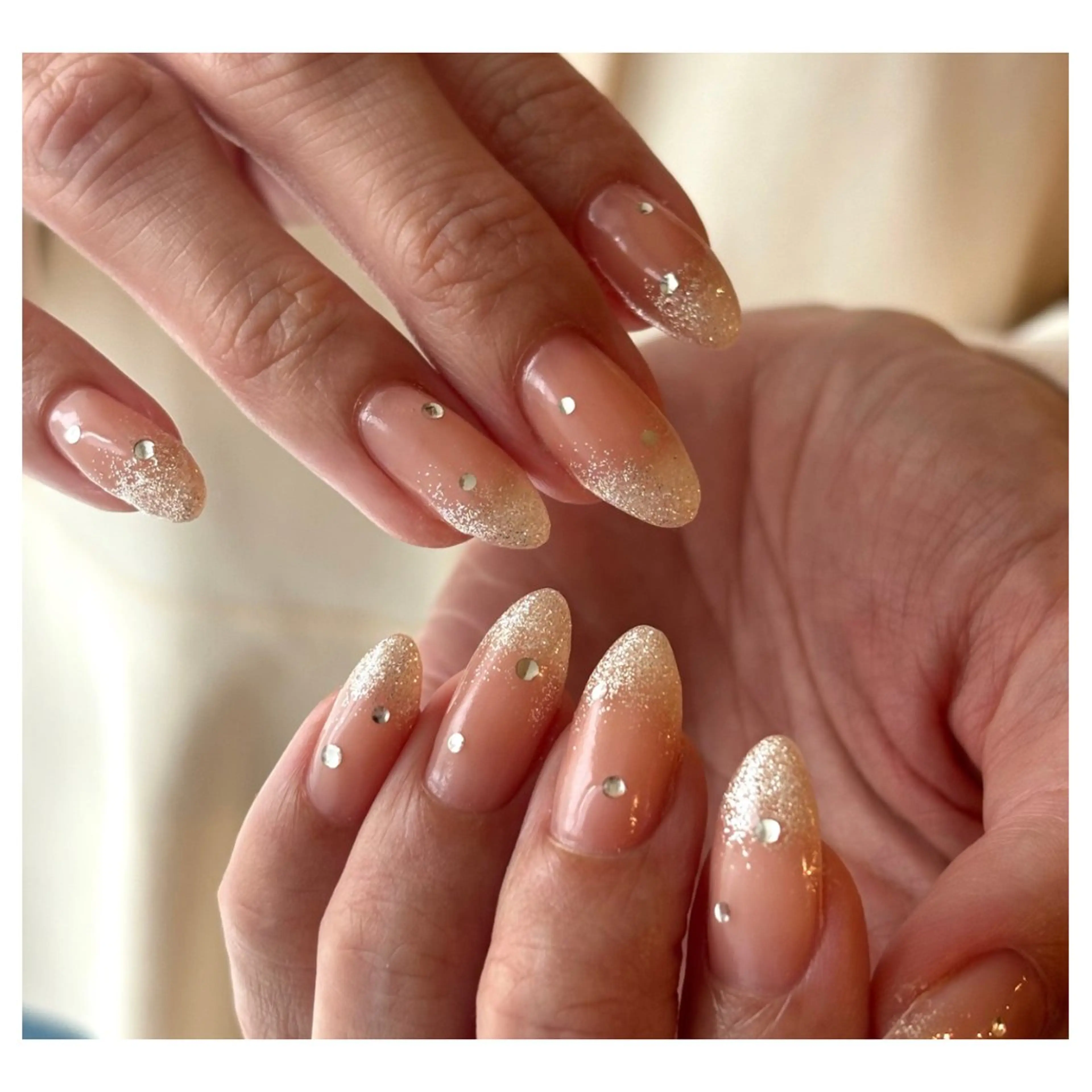 ネイル オフィスネイル ネイルチップ ハンドネイル Elio 国泰寺のネイルデザイン