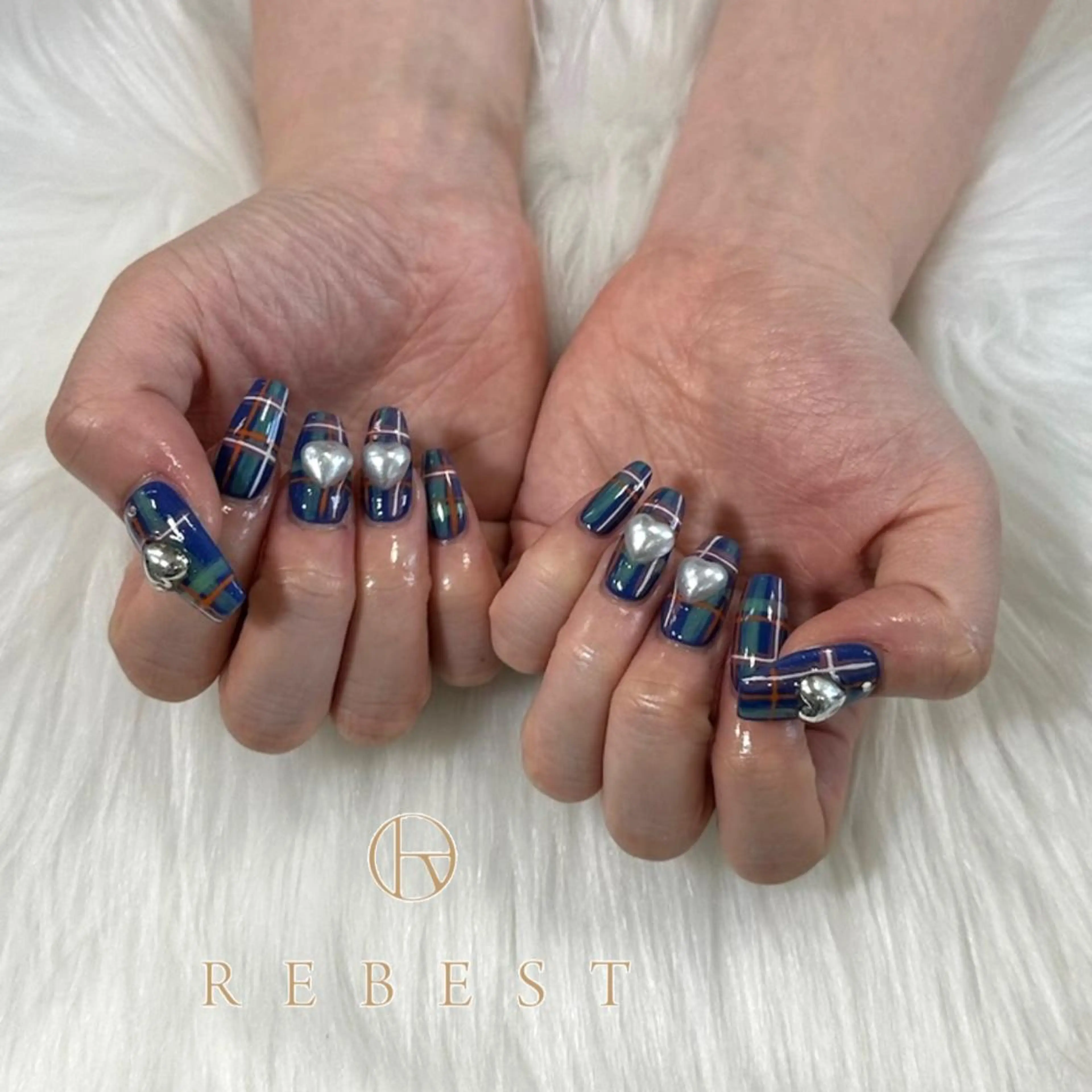 ネイル REBEST京橋 🦋Curumiのネイルデザイン