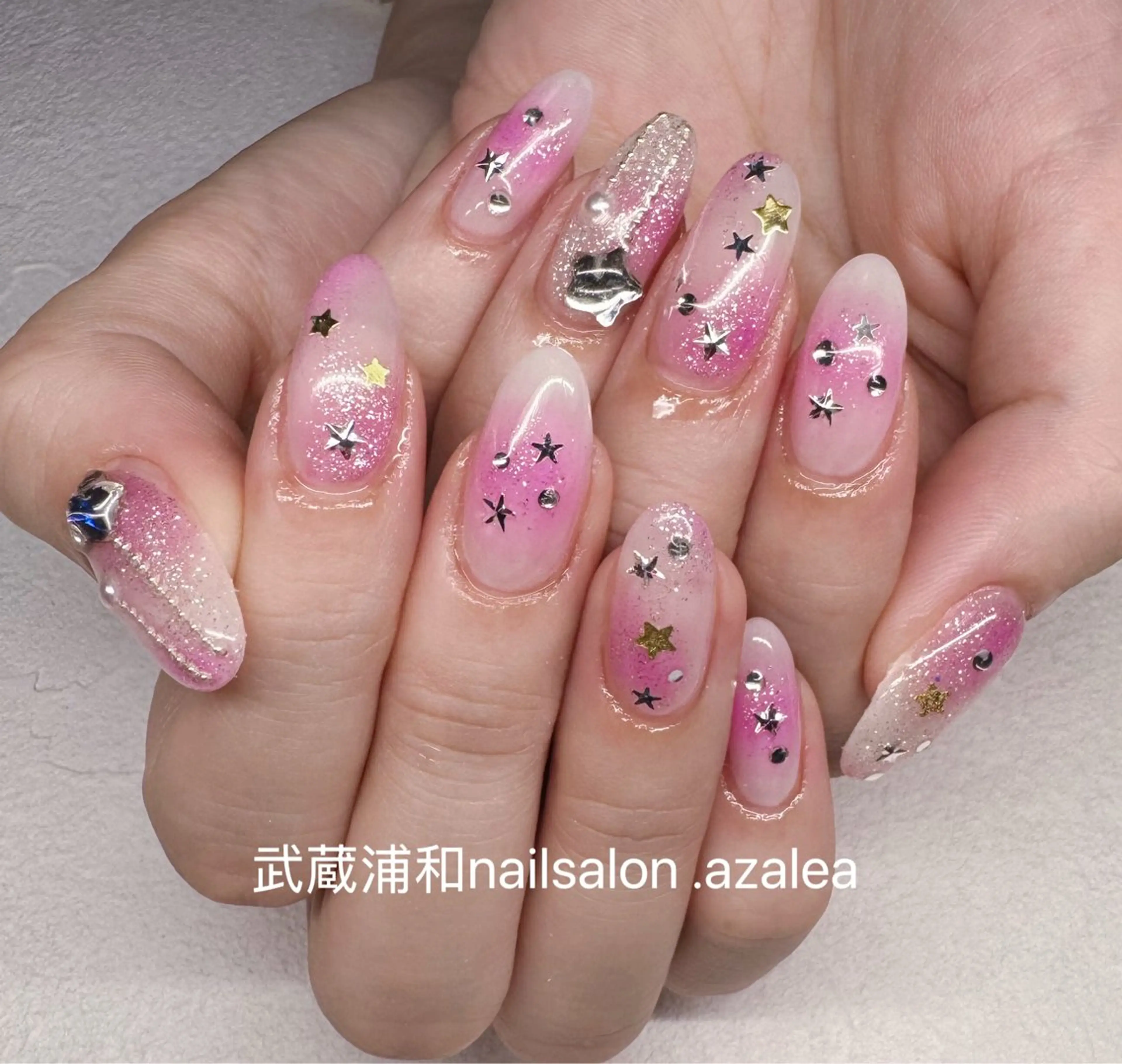 ネイル ハンドネイル R inのネイルデザイン