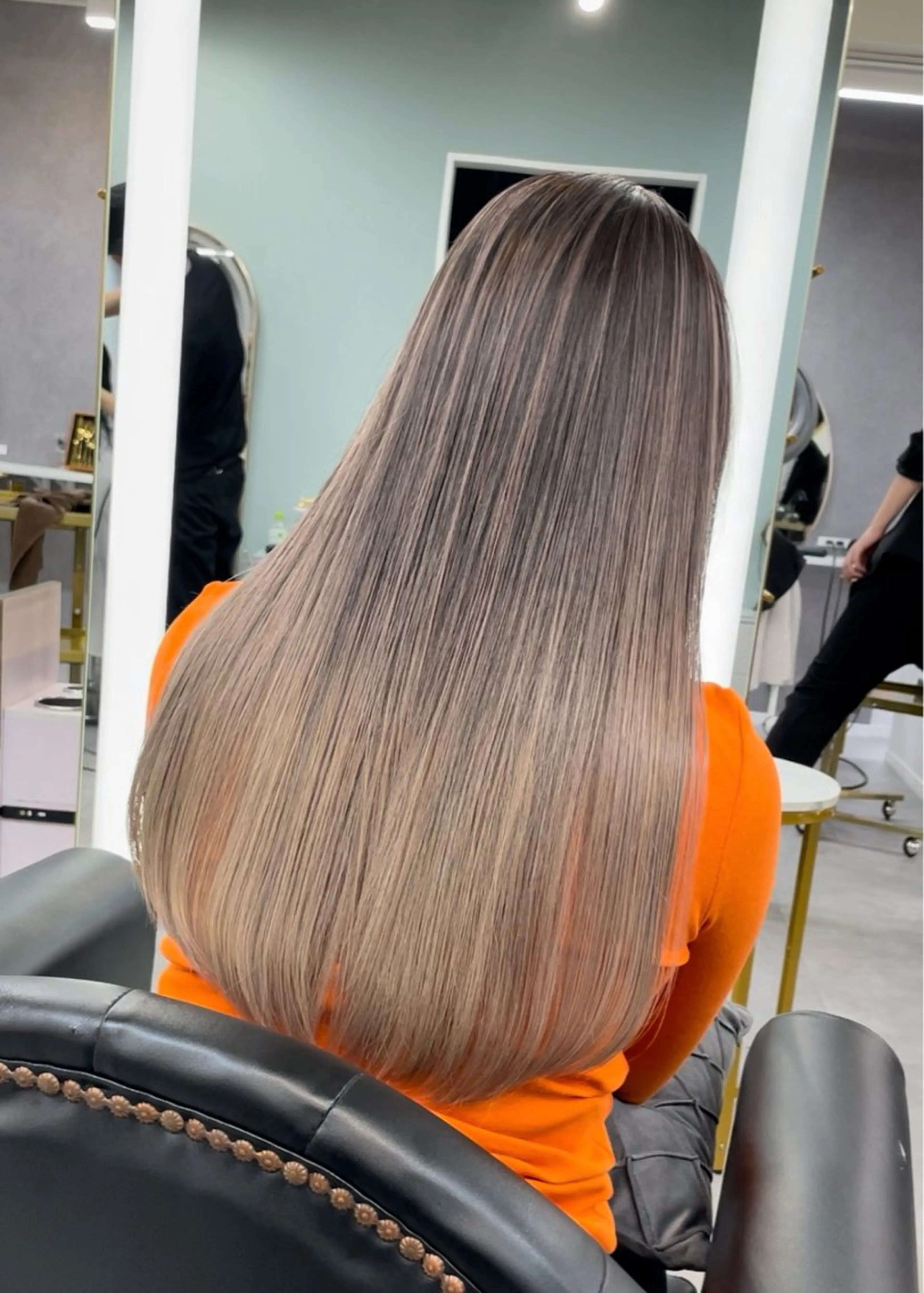 ロング バレイヤージュ/ハイ ライト/庄司鉄平のヘアスタイル