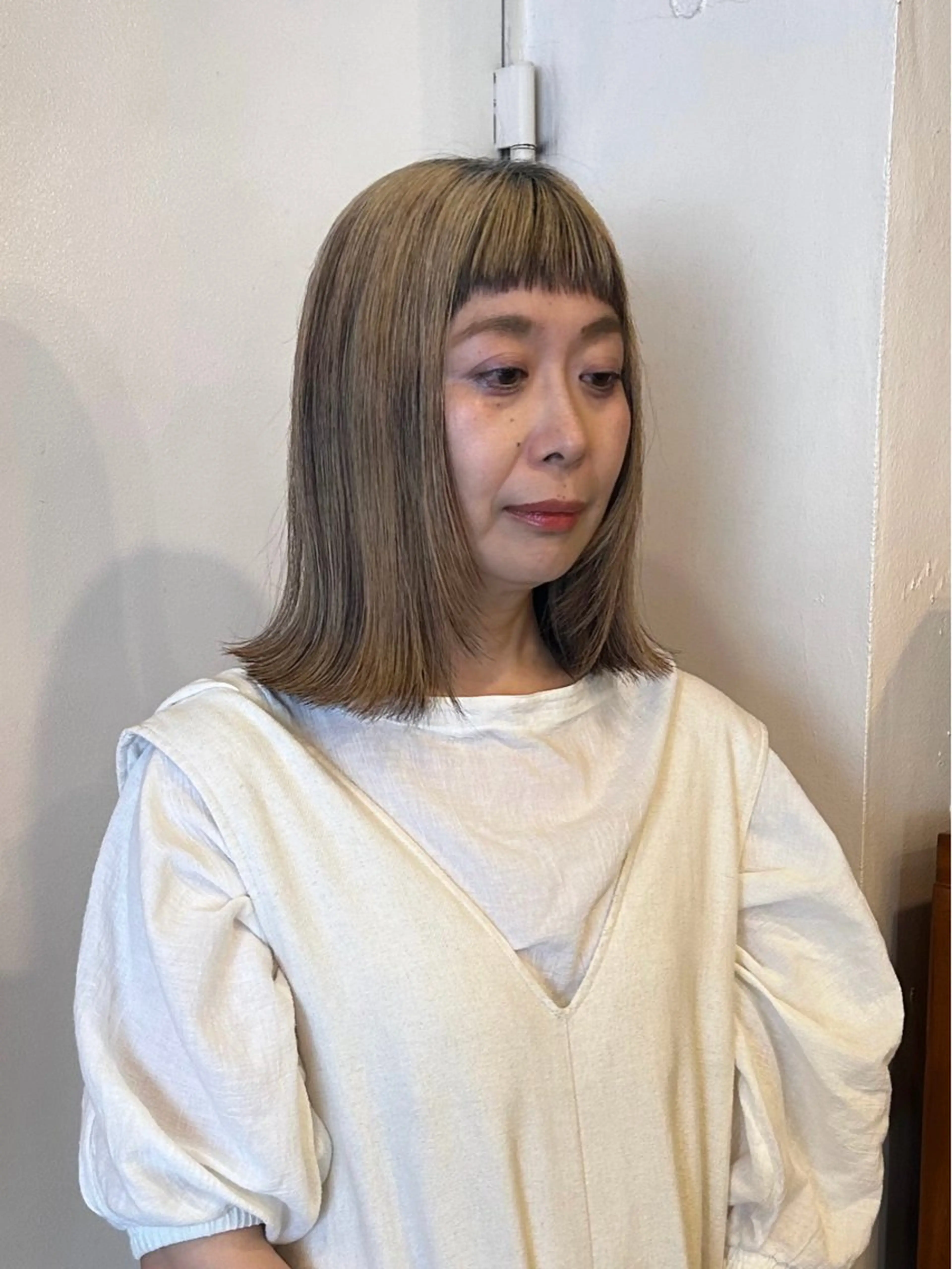 ミディアム 佐藤 優里奈のヘアスタイル