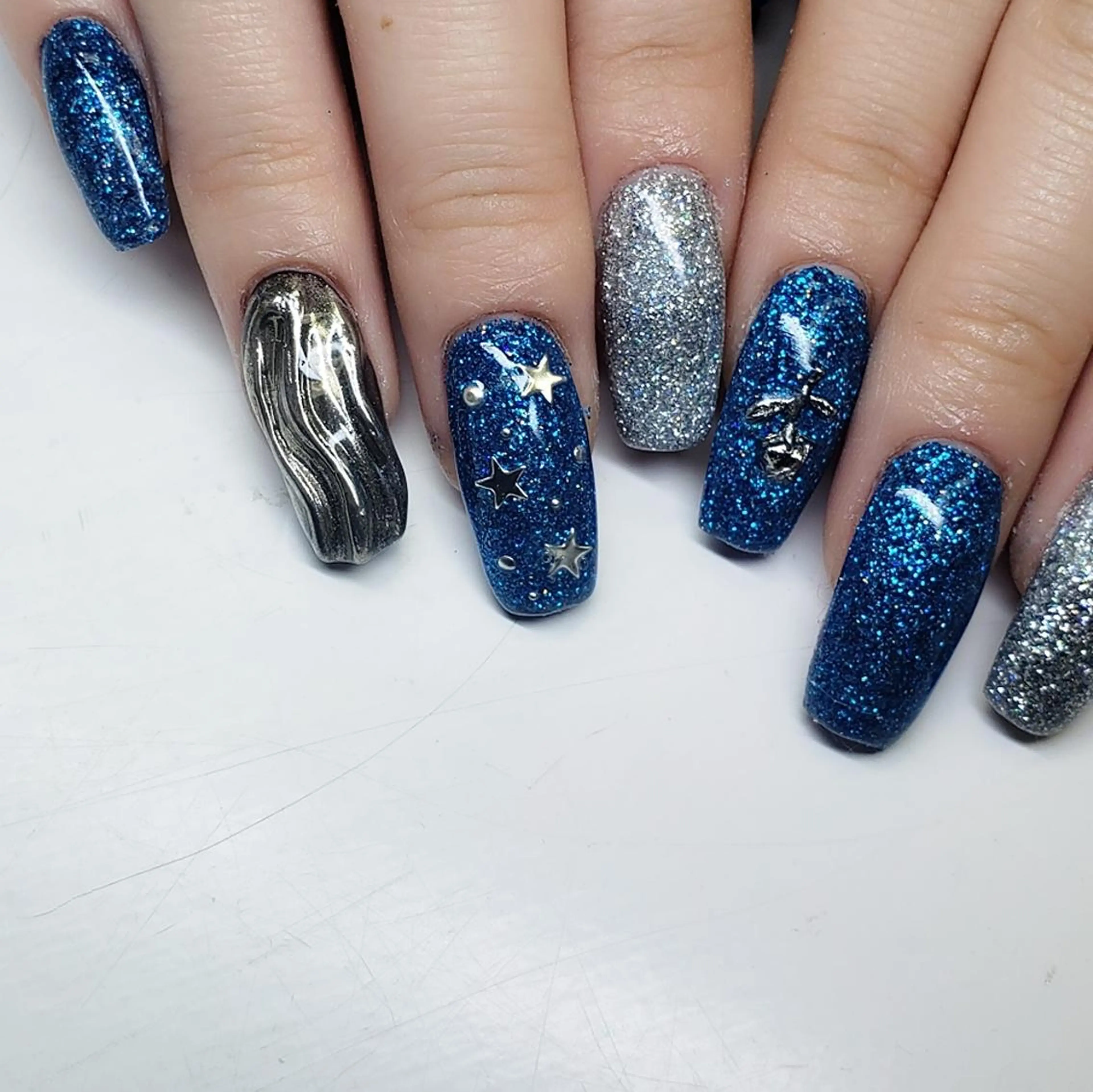 ネイル ハンドネイル クロキ 。のネイルデザイン