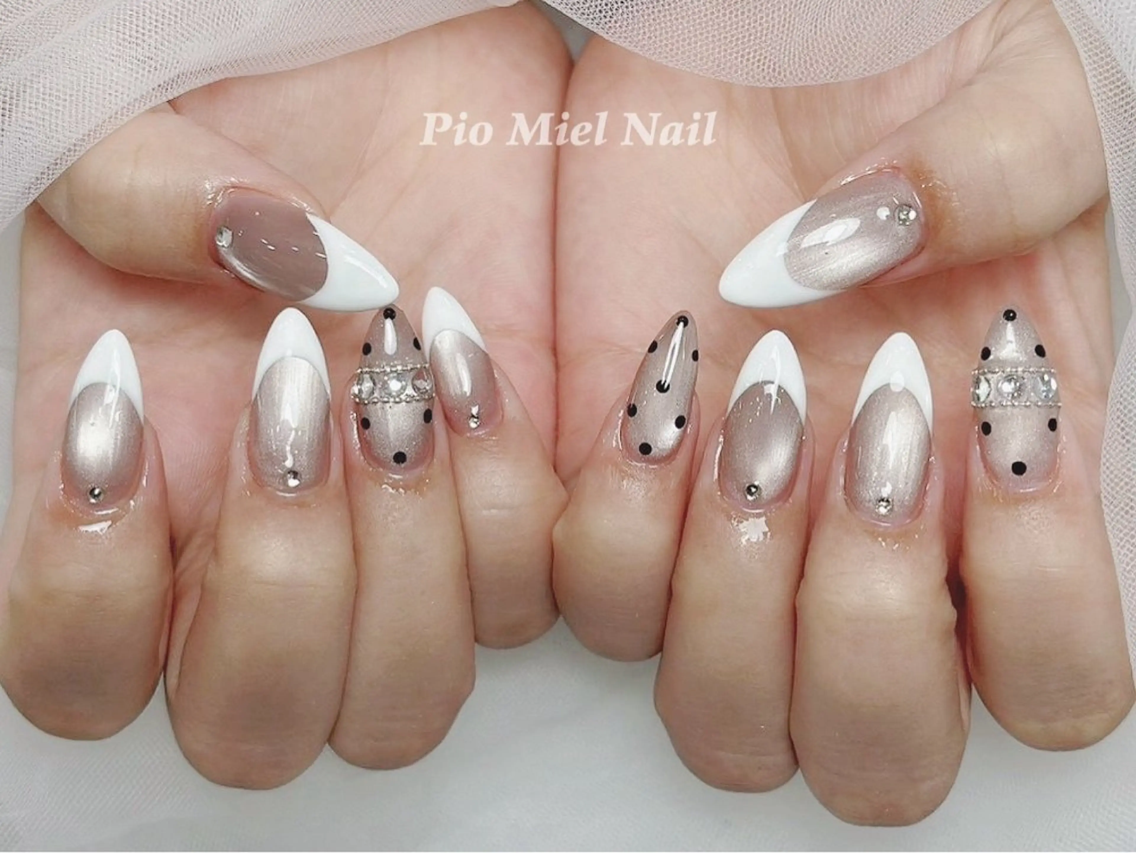 ネイル ハンドネイル HANA 長さだしのネイルデザイン