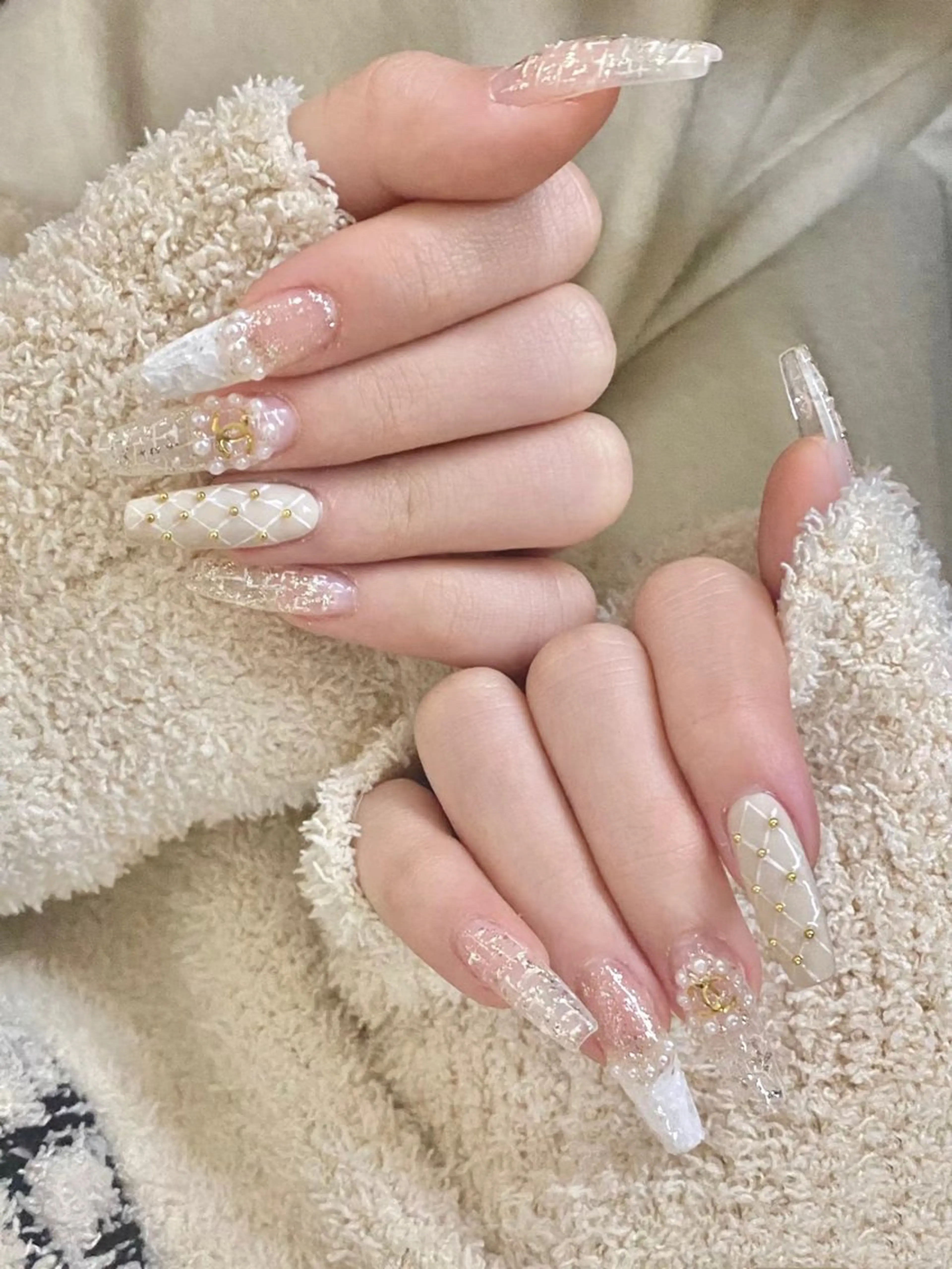 ネイル フラワーネイル フレンチネイル ジェルネイル ガラスフレンチ ハート ハンドネイル BabyYouMi nailのネイルデザイン