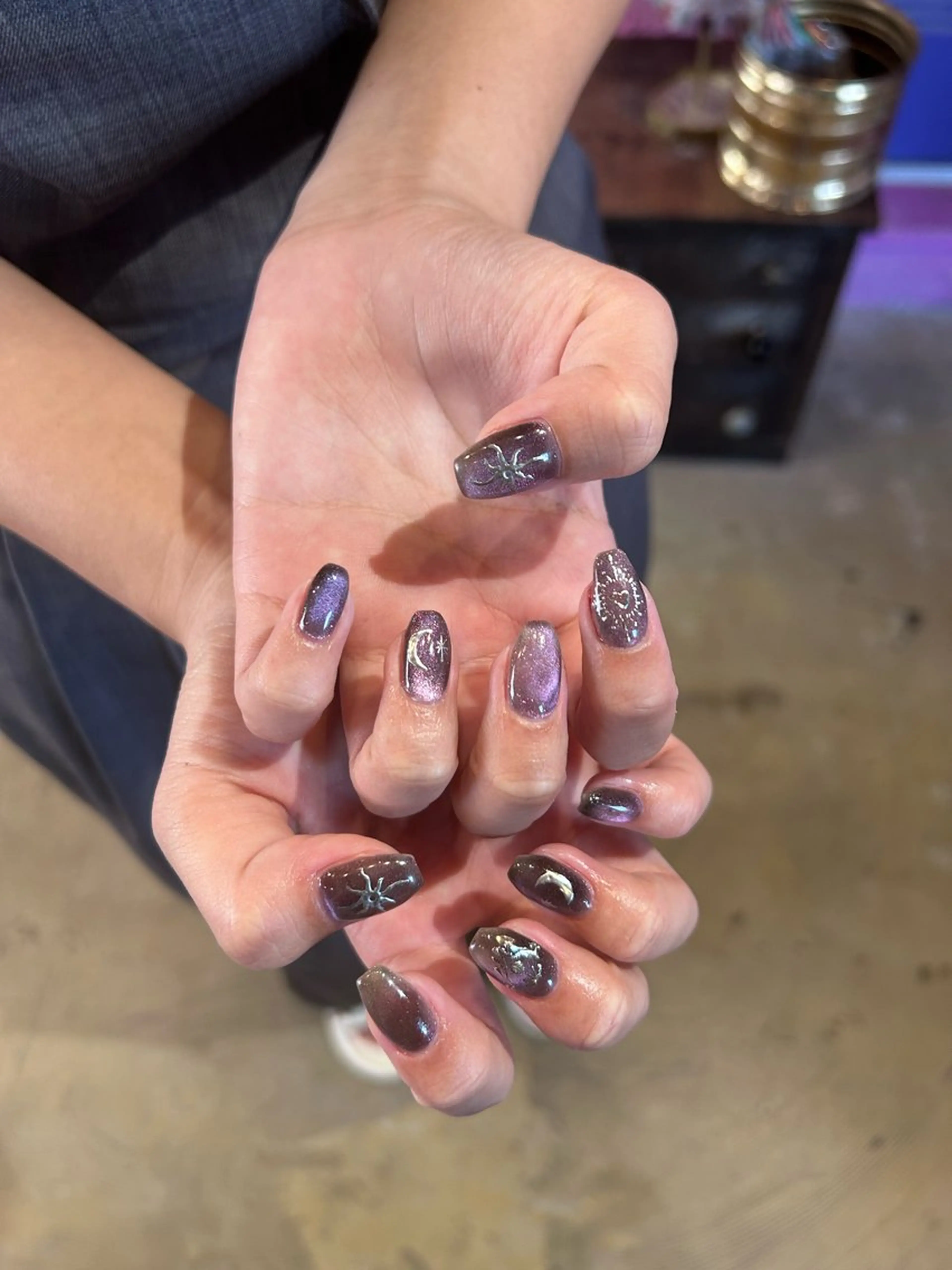 ネイル アートネイル シルバー キラキラオメメ みずなのネイルデザイン