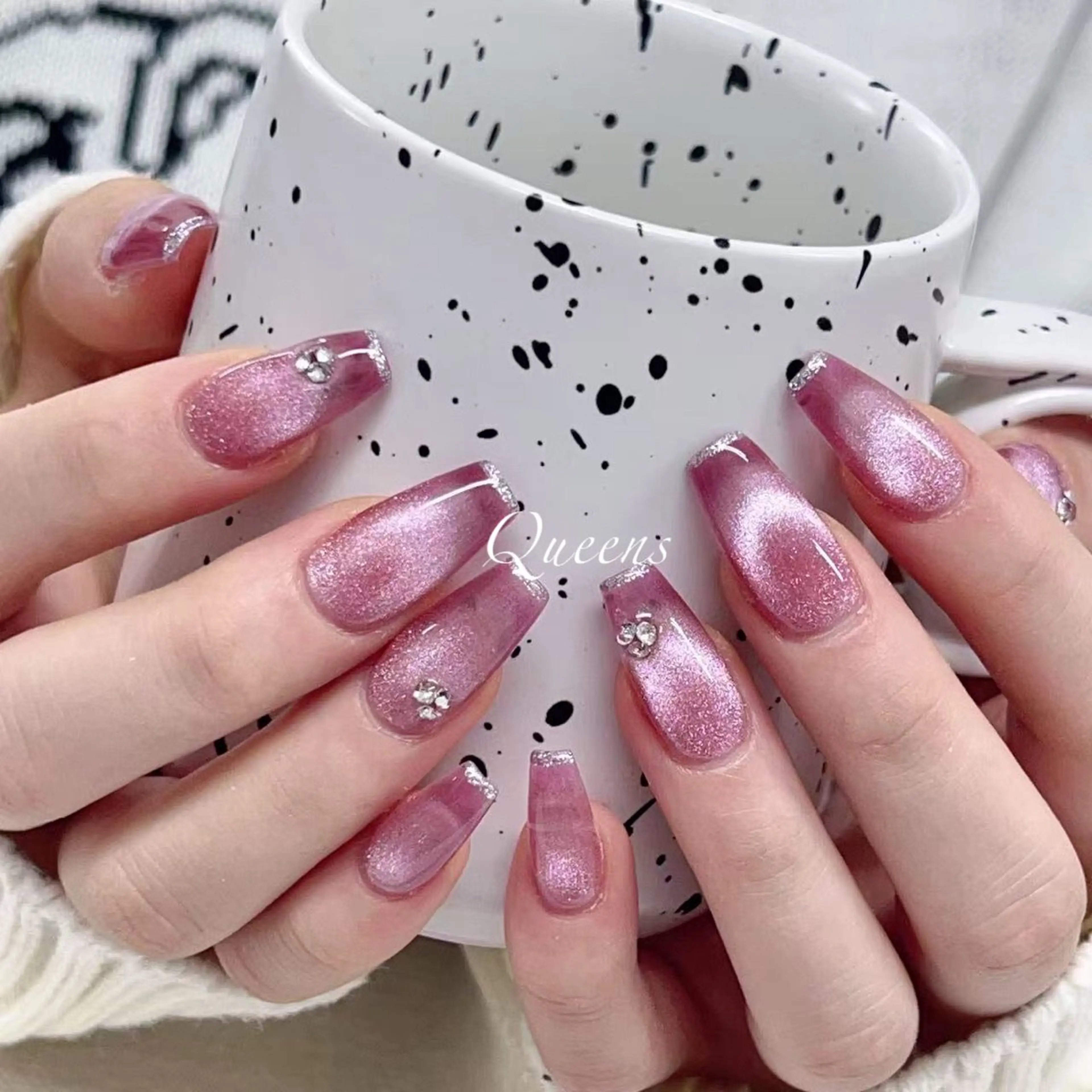 ネイル ハンドネイル Queens テイのネイルデザイン