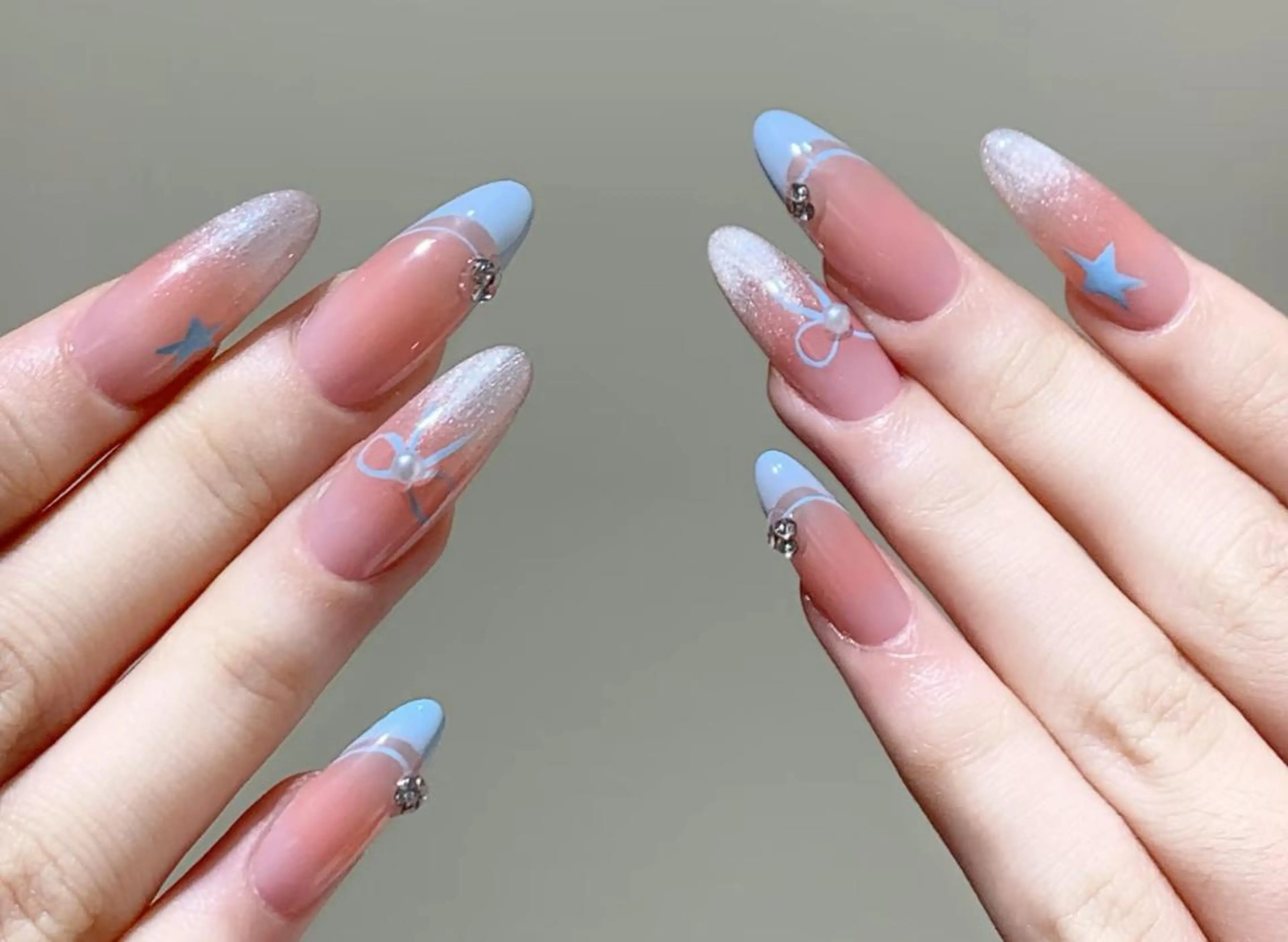 ネイル ハンドネイル 🎀 NaNa_nailのネイルデザイン
