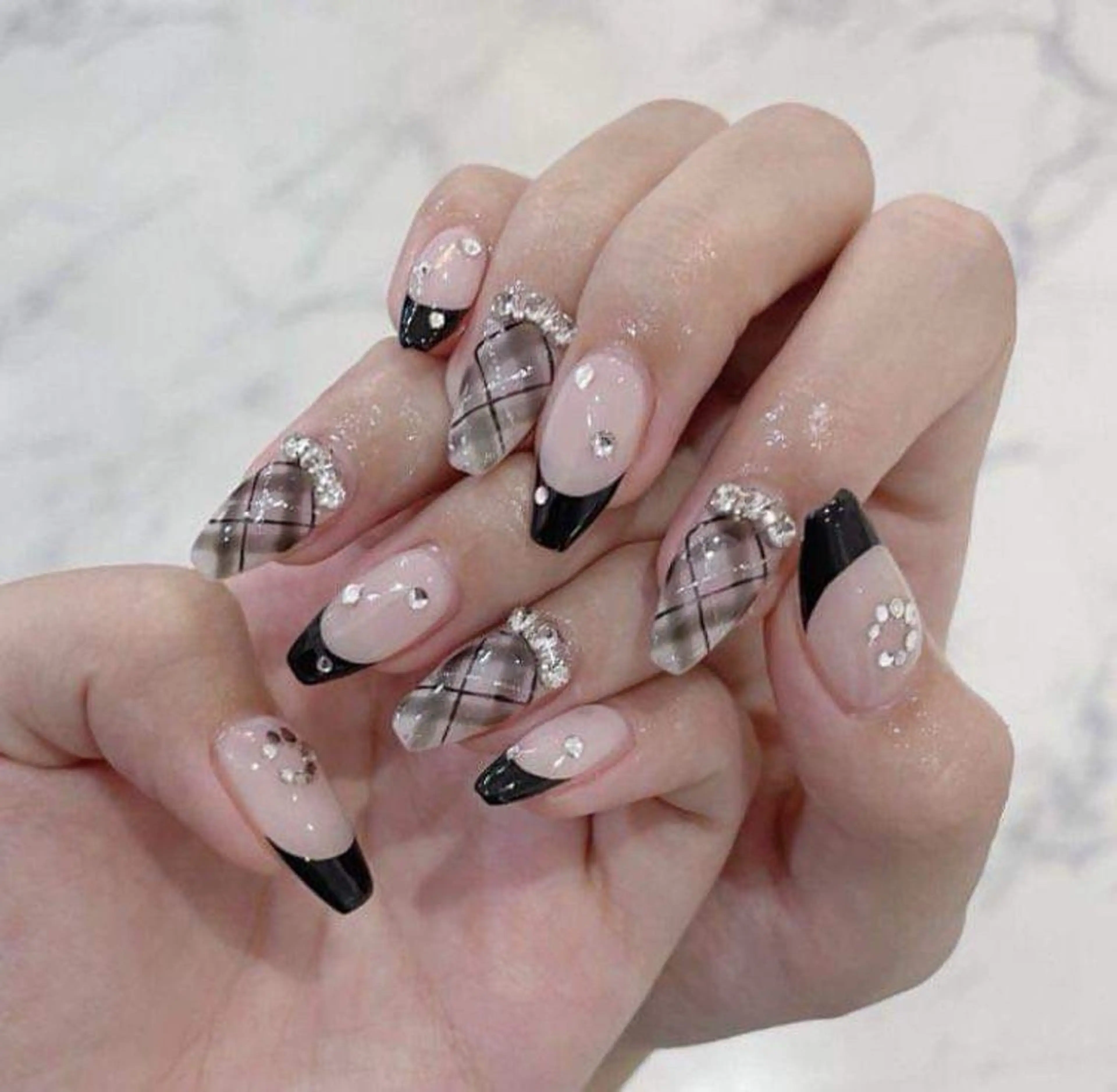 ネイル 長さ出し グラデーション キラキラネイル マグネットネイル ミラーネイル Lee Nails チップ長さだし専門店のネイルデザイン
