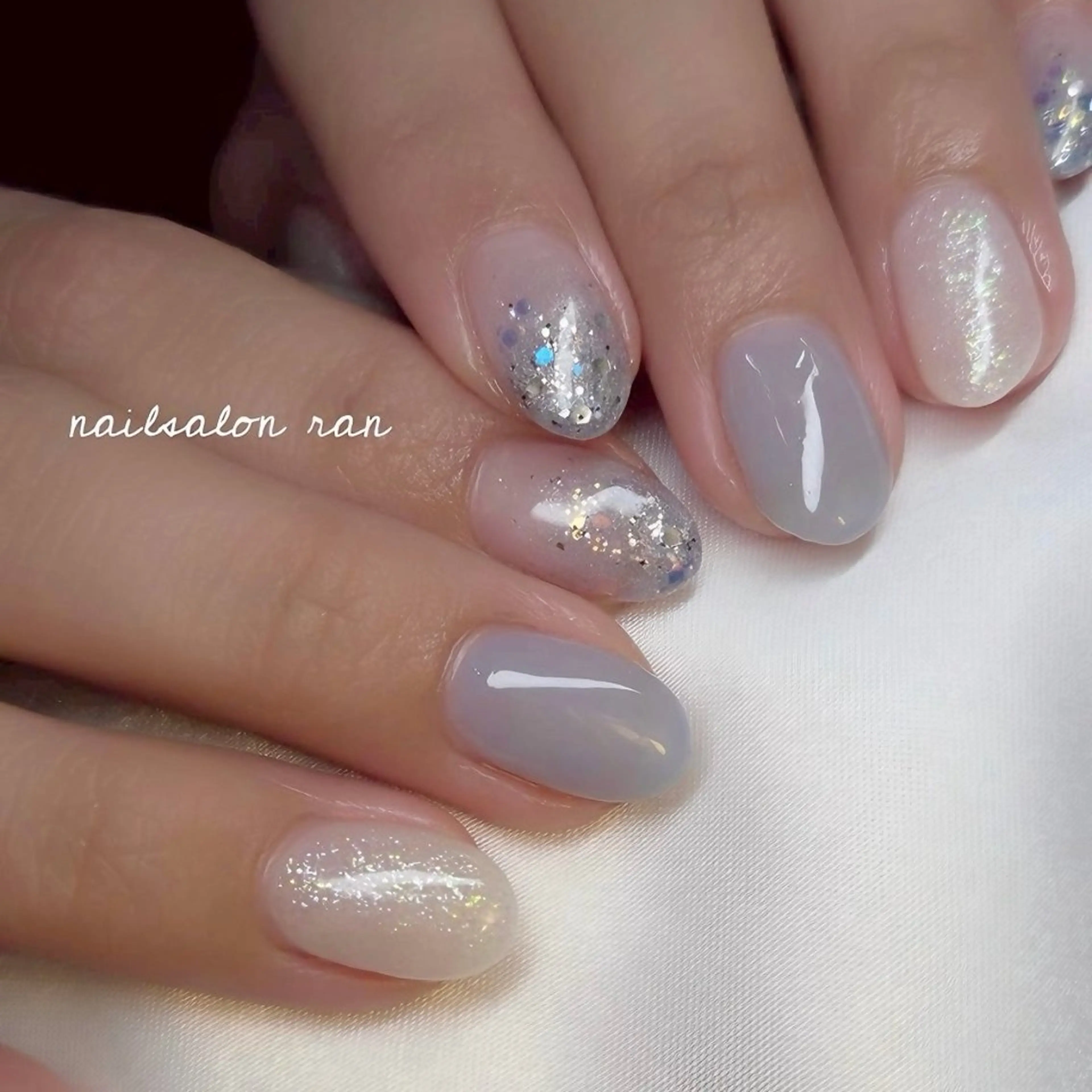 ネイル ブルー キラキラネイル ハンドネイル ハンドケア nailsalon ranのネイルデザイン