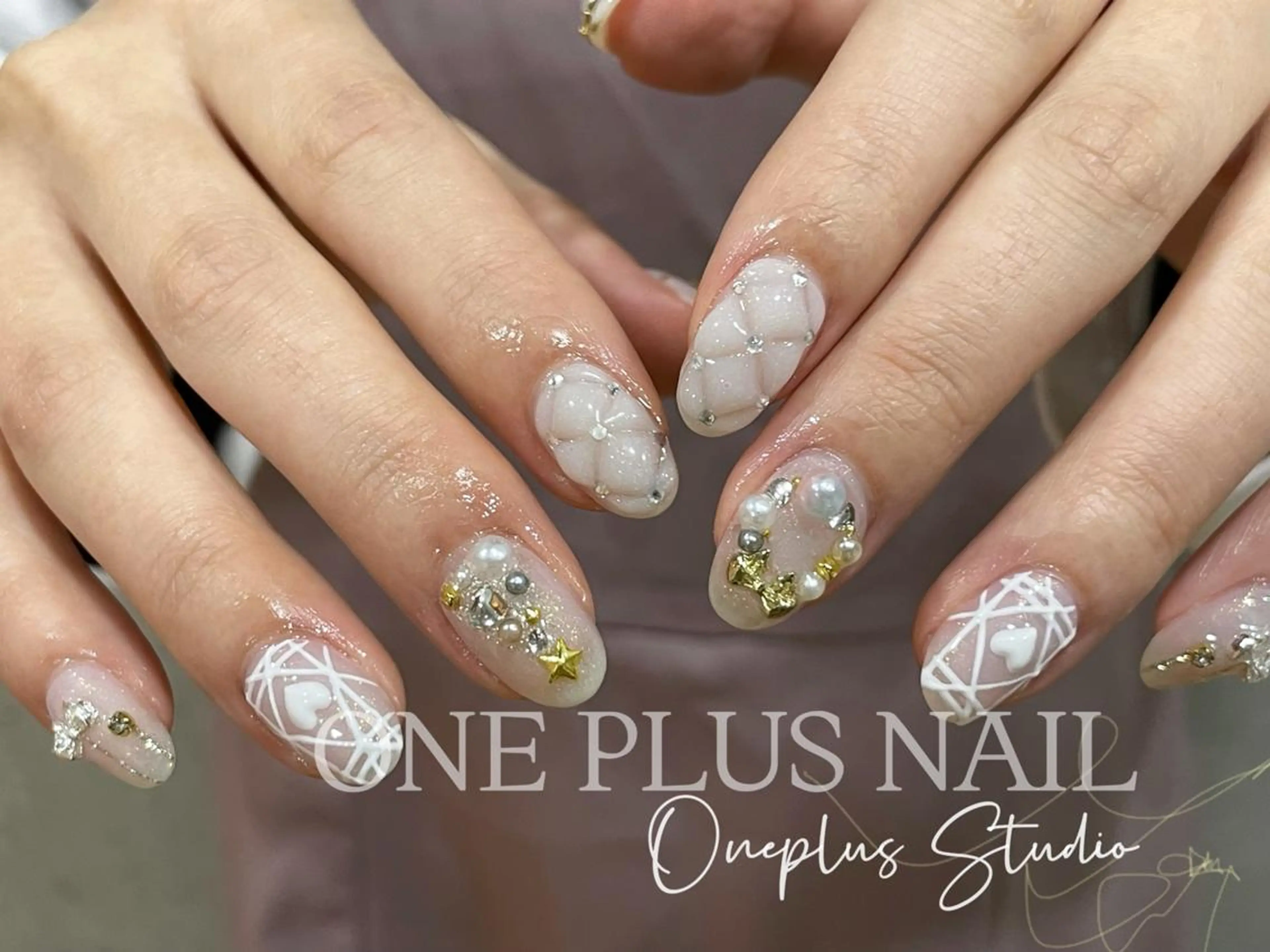 ネイル アートネイル オーロラネイル ガーリー キラキラネイル 韓国ネイル haruka 🧸のネイルデザイン