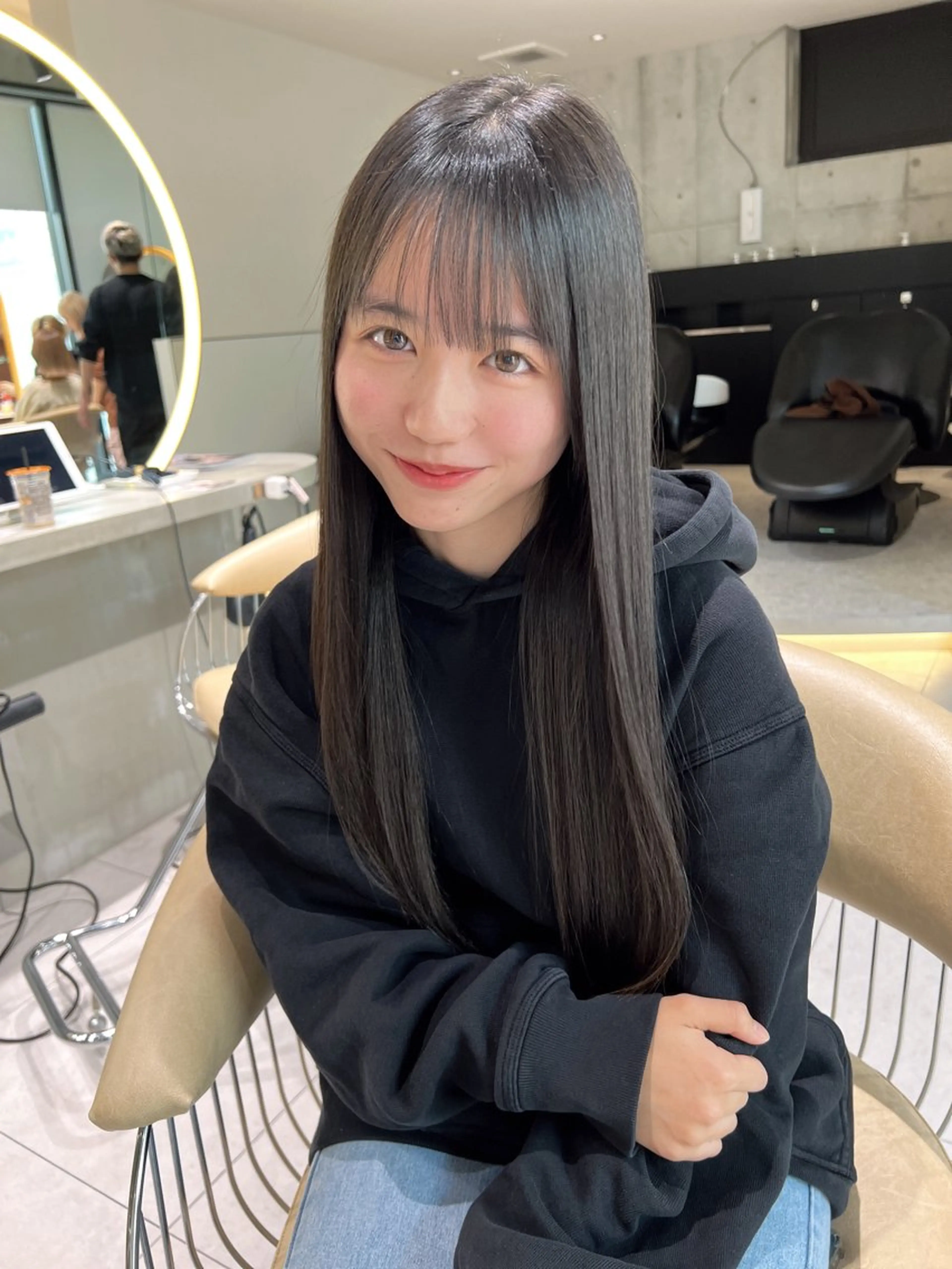 ロング カット 縮毛矯正 トリートメント 福岡縮毛矯正✨️ ストレート 向井和輝のヘアスタイル