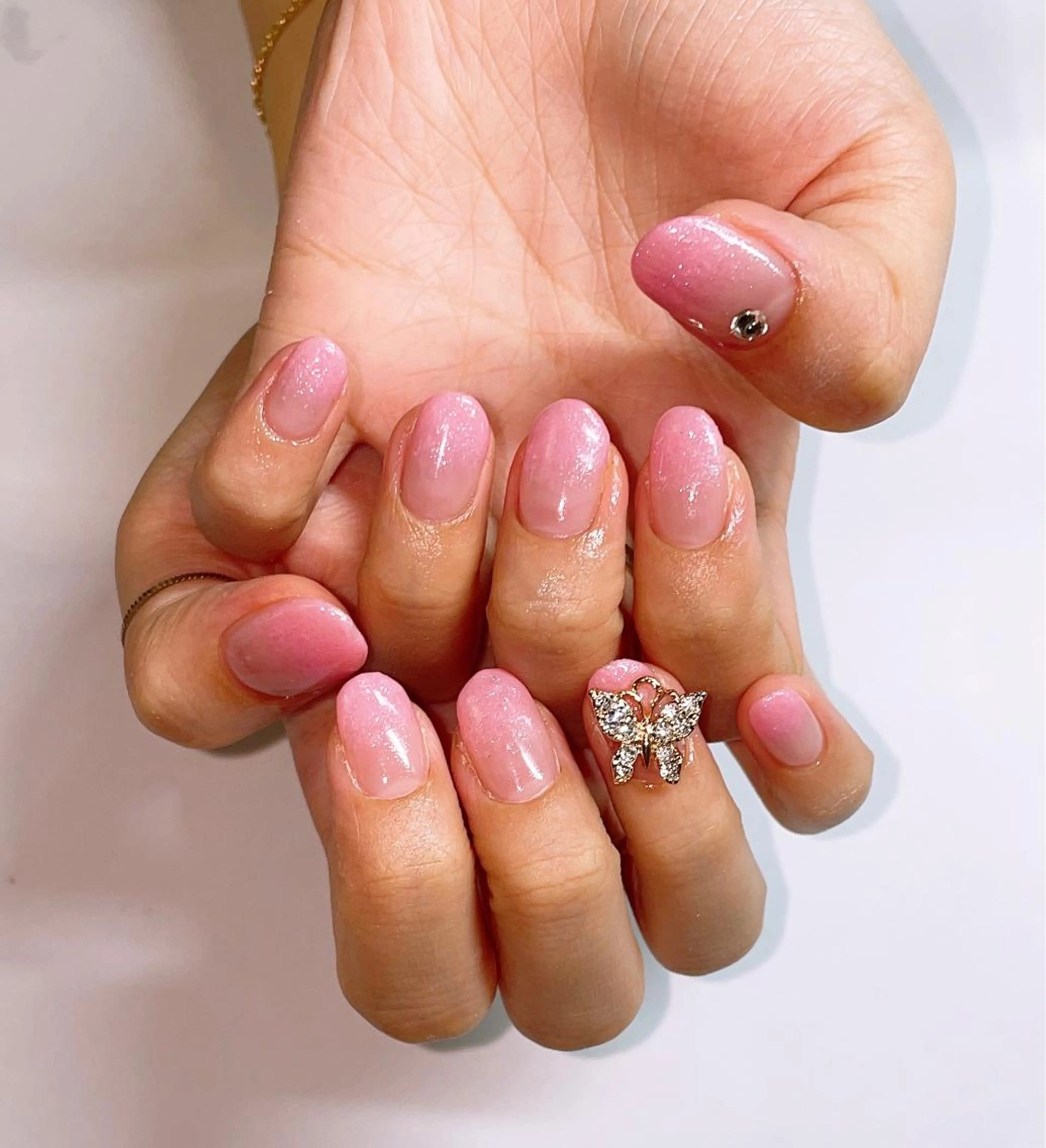 ネイル VIERU 🌈🎀💖のネイルデザイン