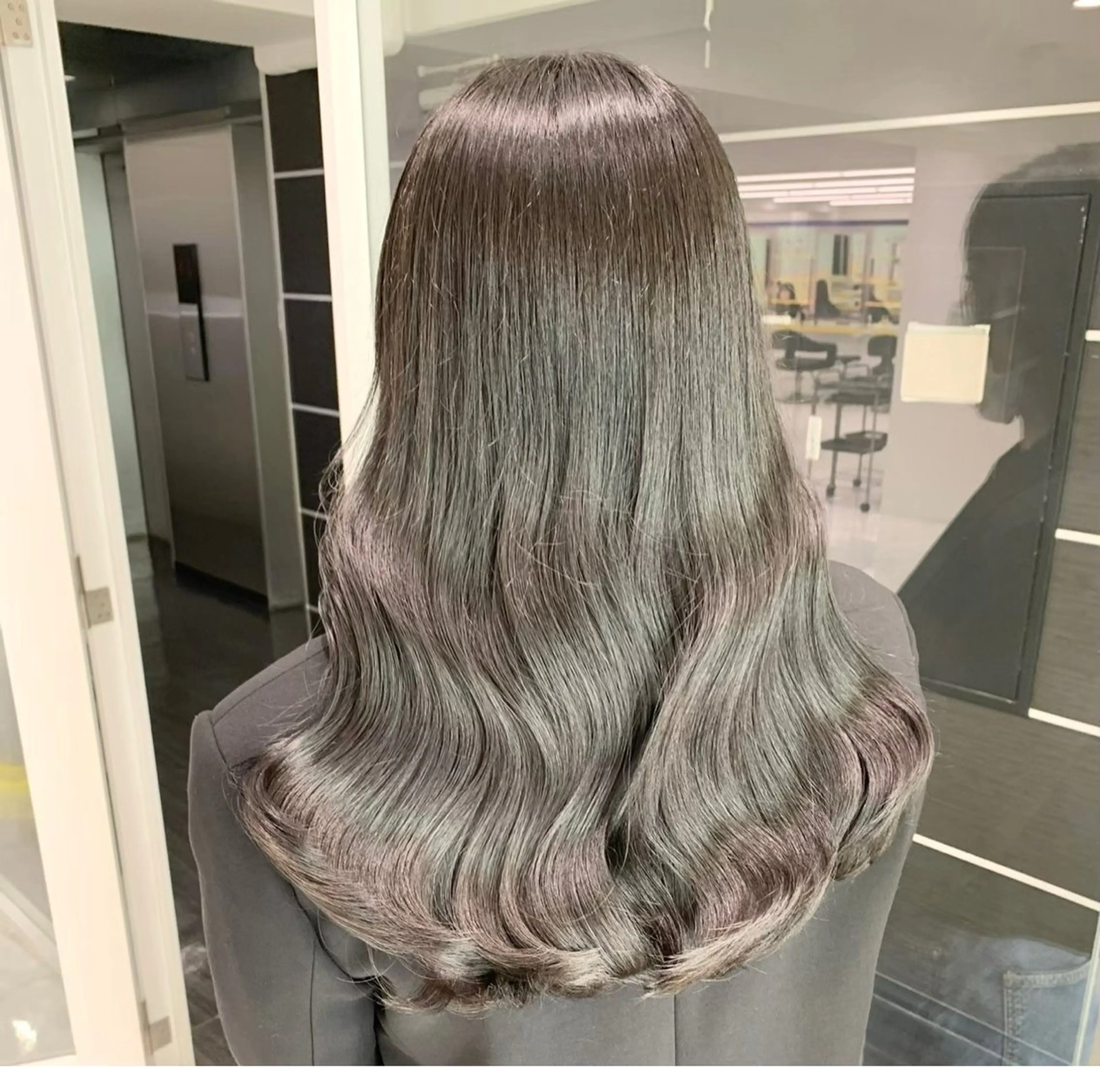 ロング まろっと艶感ブラウン ベージュ🤍まなかのヘアスタイル