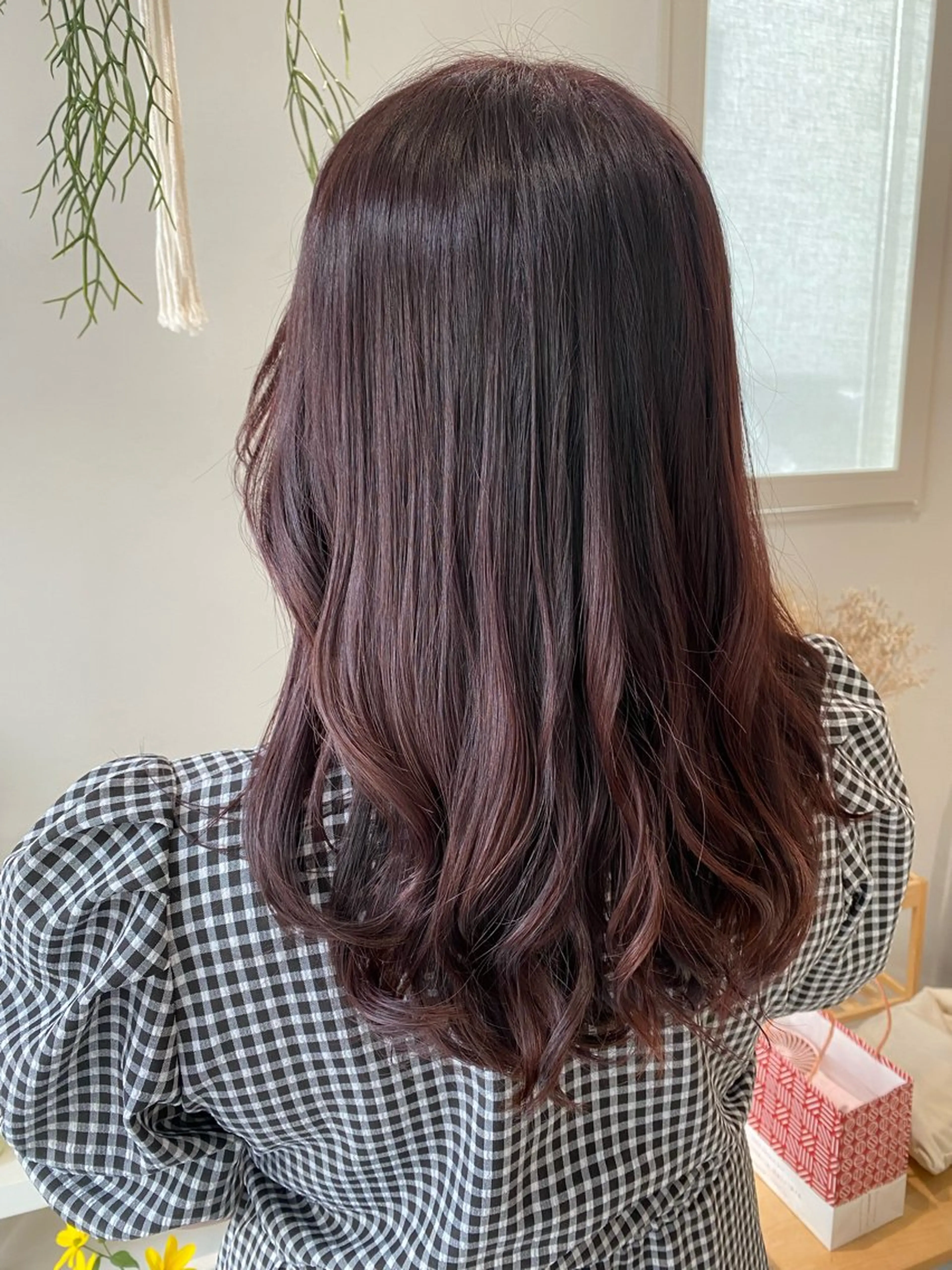 ミディアム ミストバング 韓国風ヘア カット ヘアカラー トリートメント 🪻花屋併設🪻秀島 有紀のヘアスタイル