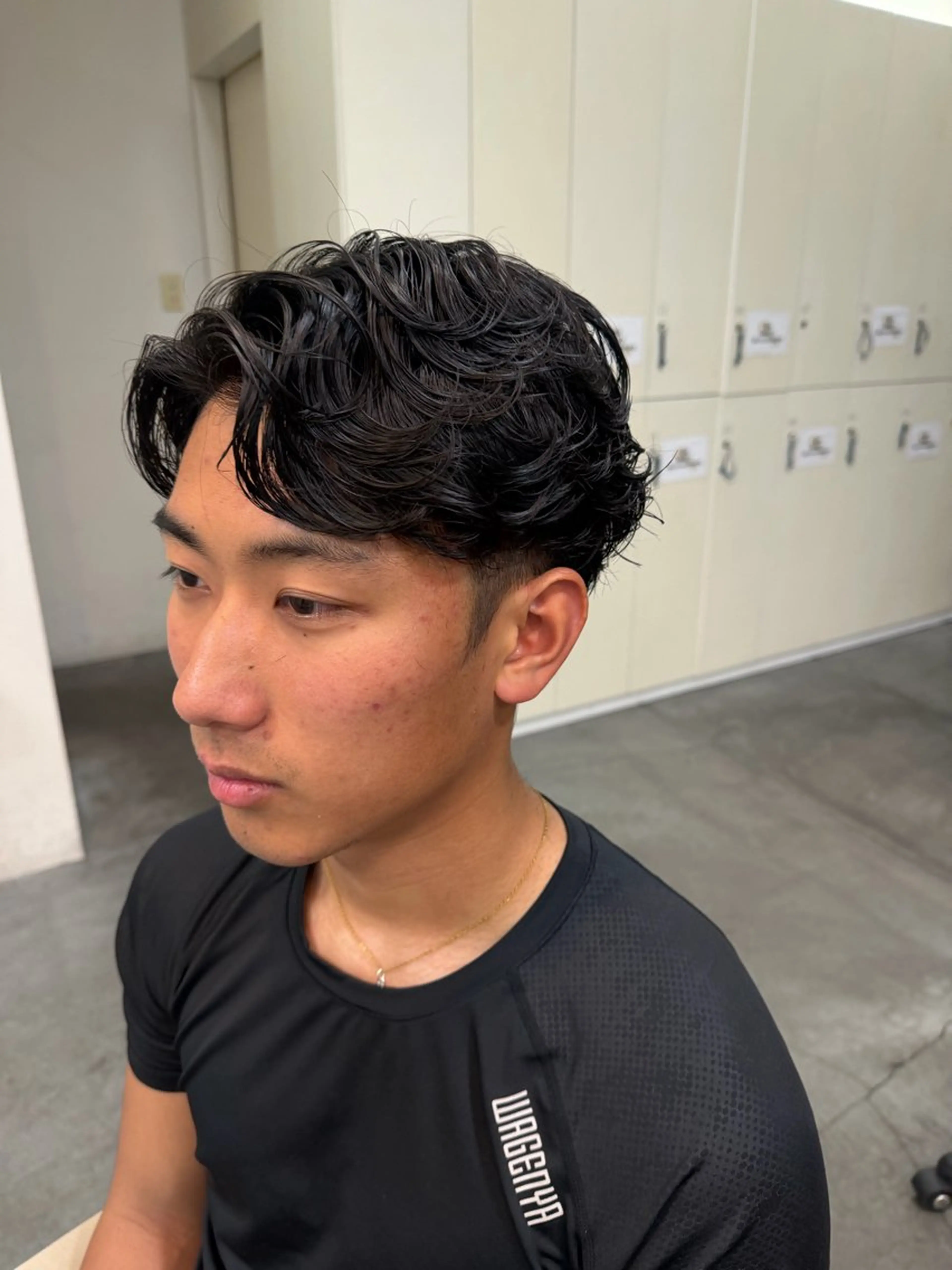 パーマ メンズ パーマ CLOVER学園前所属・鶴井 地のヘアスタイル