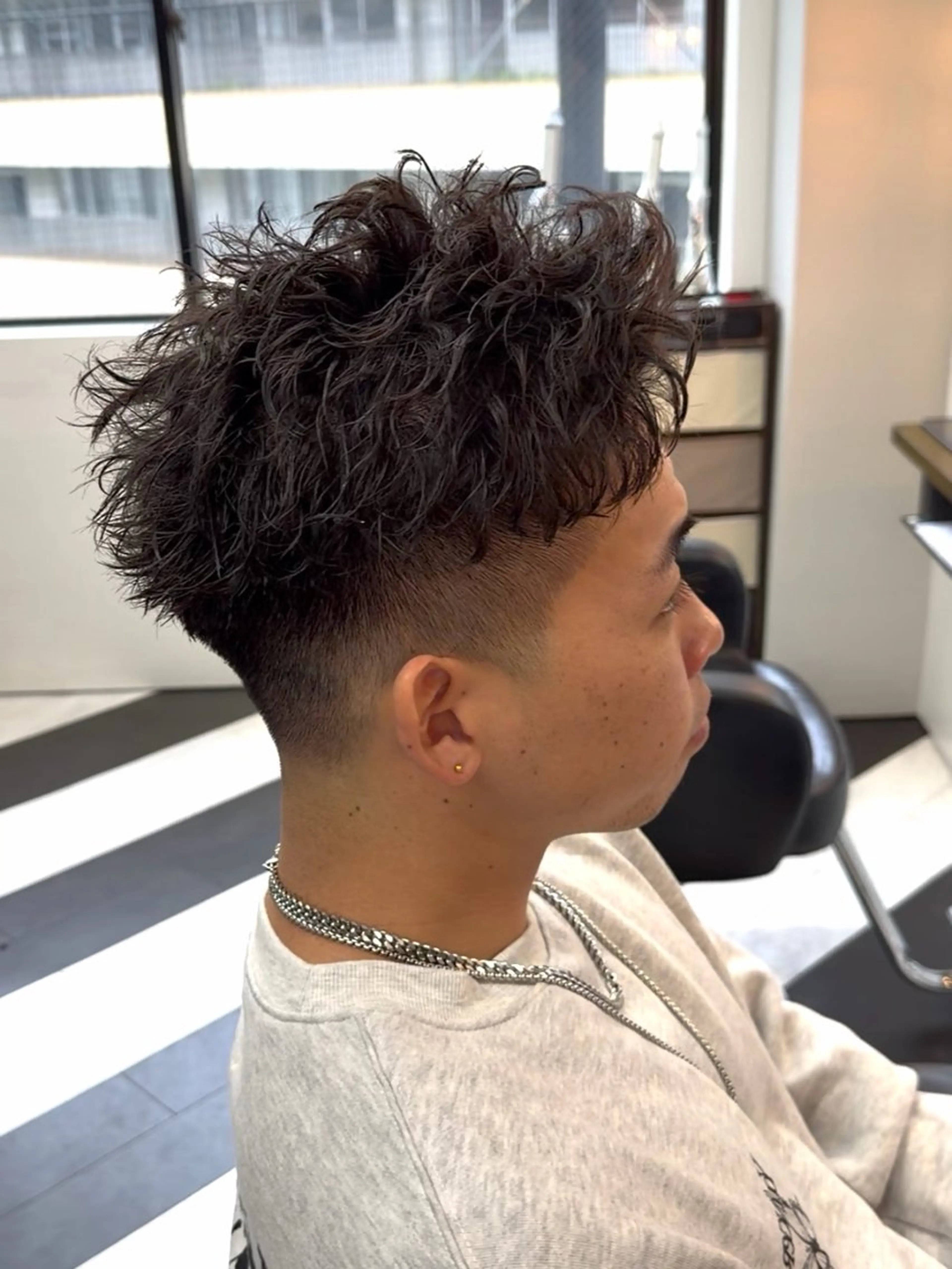 ショート カラー パーマ ヘアアレンジ メンズ カット ヘアカラー ヘアセット 伊藤 陸のヘアスタイル