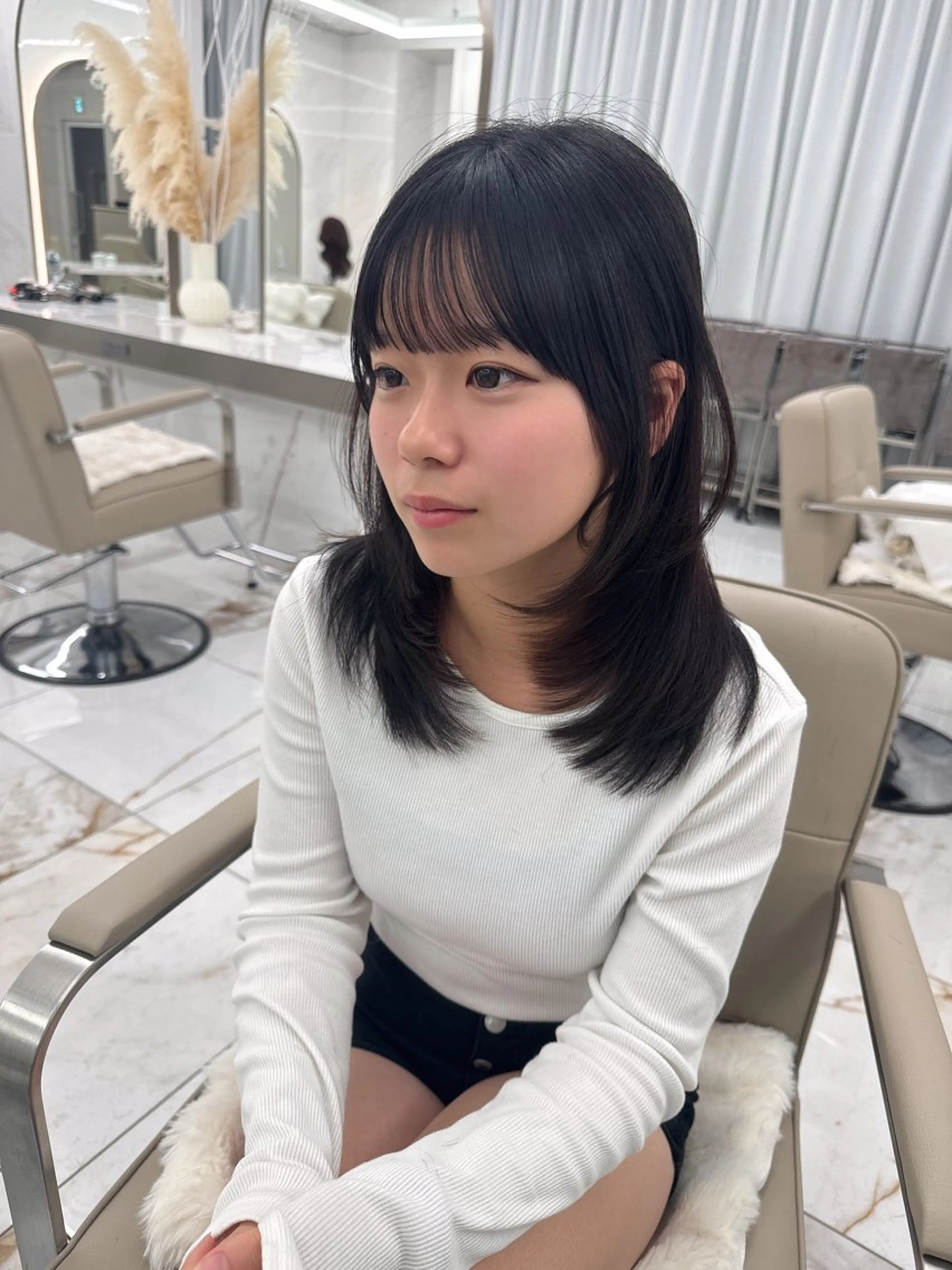 セミロング のり🐼顔まわり/ 韓国/レイヤーカットのヘアスタイル