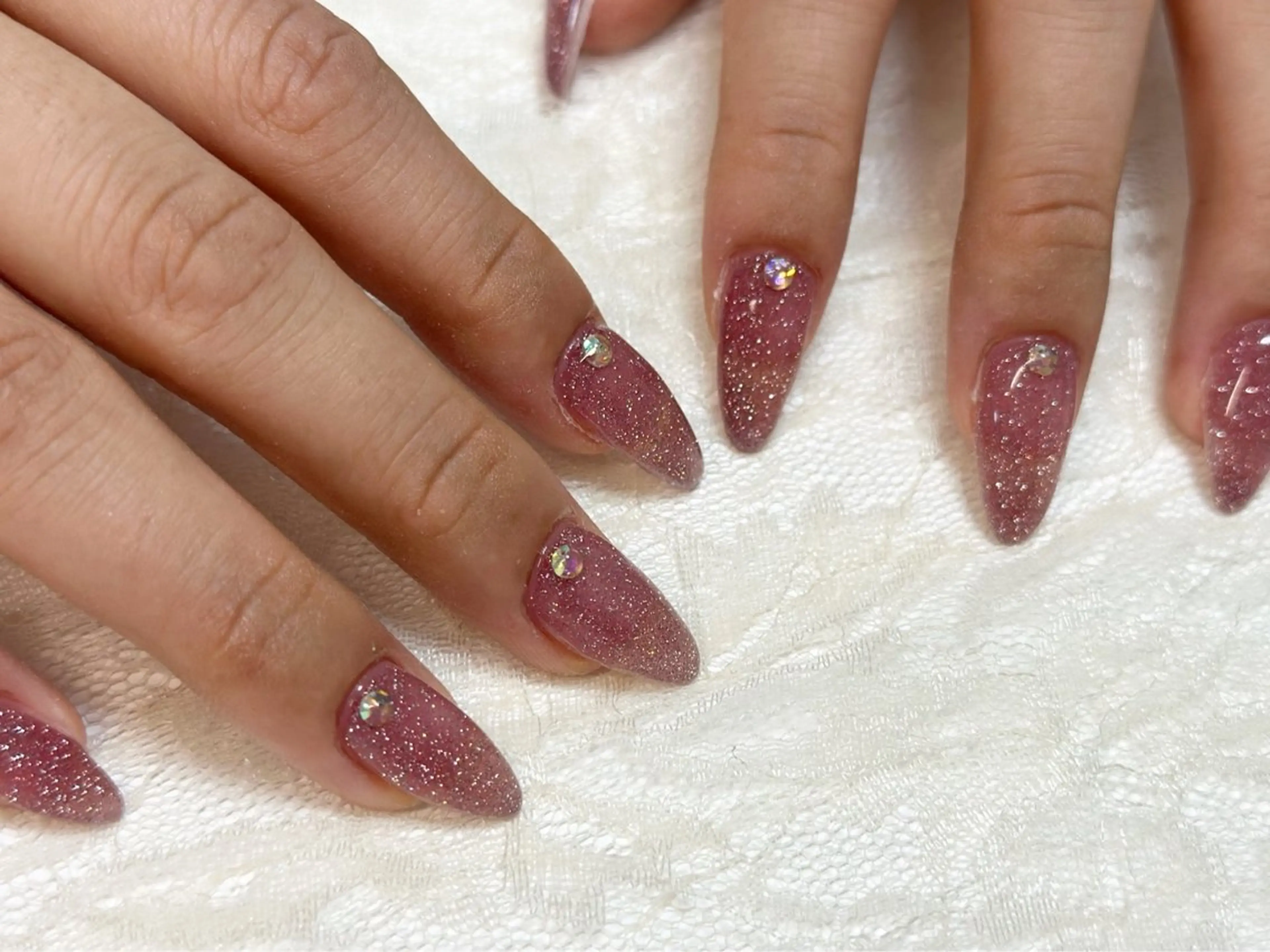 ネイル キラキラネイル ラメ(グリッター) オフィスネイル ワンカラーネイル ストーンネイル nailist yuiのネイルデザイン