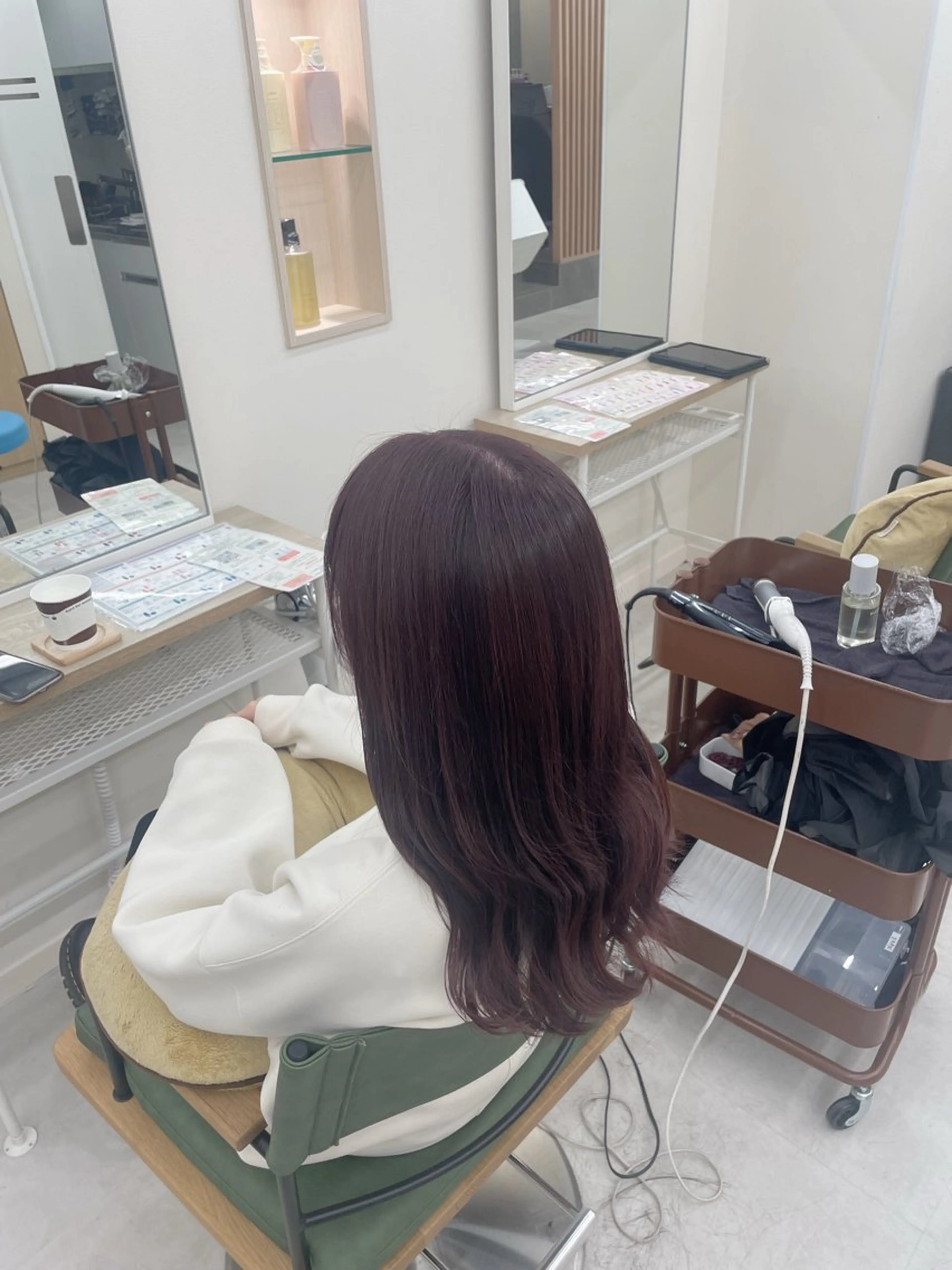 ロング カラー カット ヘアカラー トリートメント NaVIユウジ 透明感カラーのヘアスタイル
