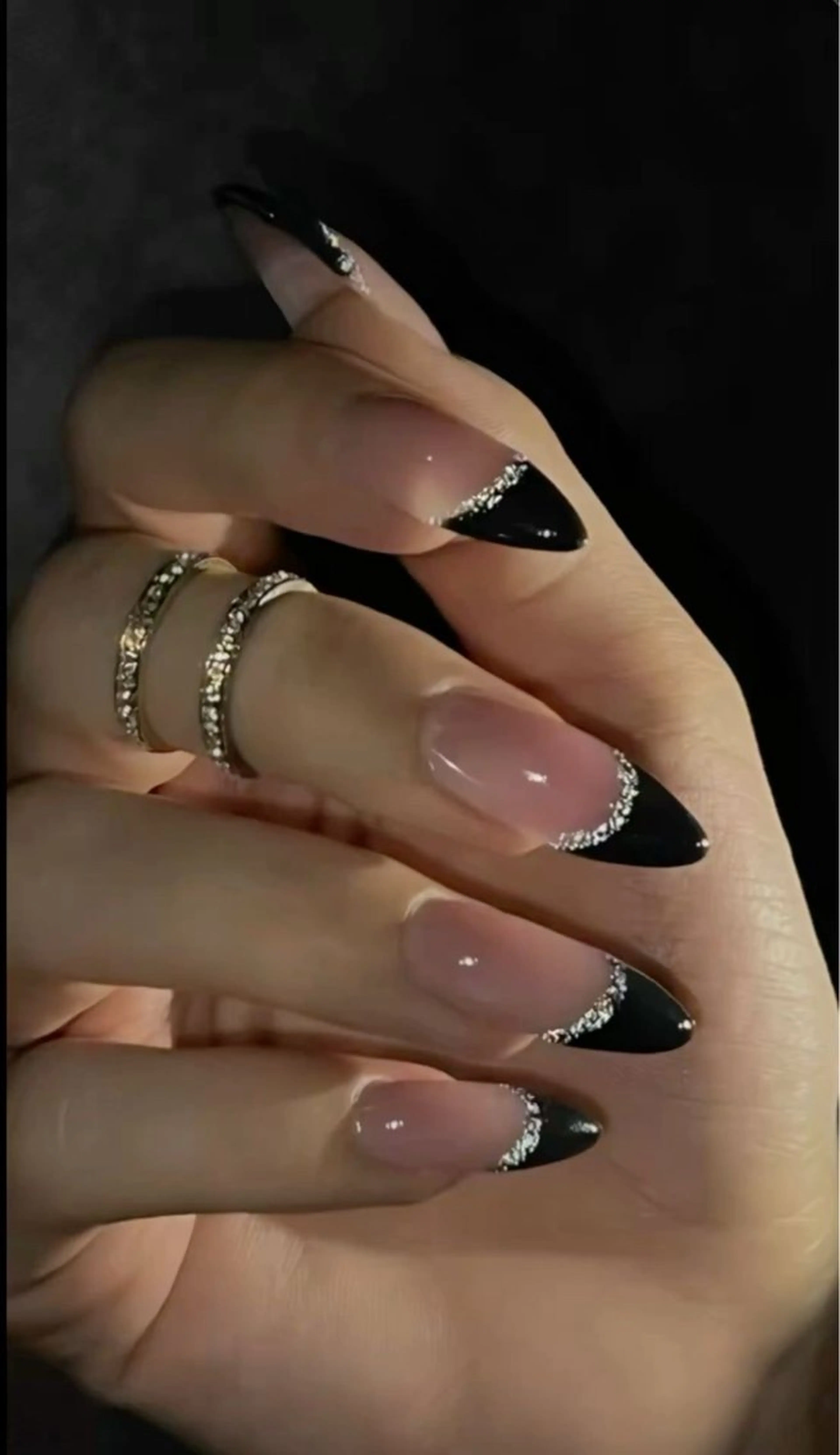 ネイル アートネイル 長さ出し ジェルネイル マグネットネイル ニュアンスネイル ハンドネイル Cloudy Chan 歌舞伎町のネイルデザイン