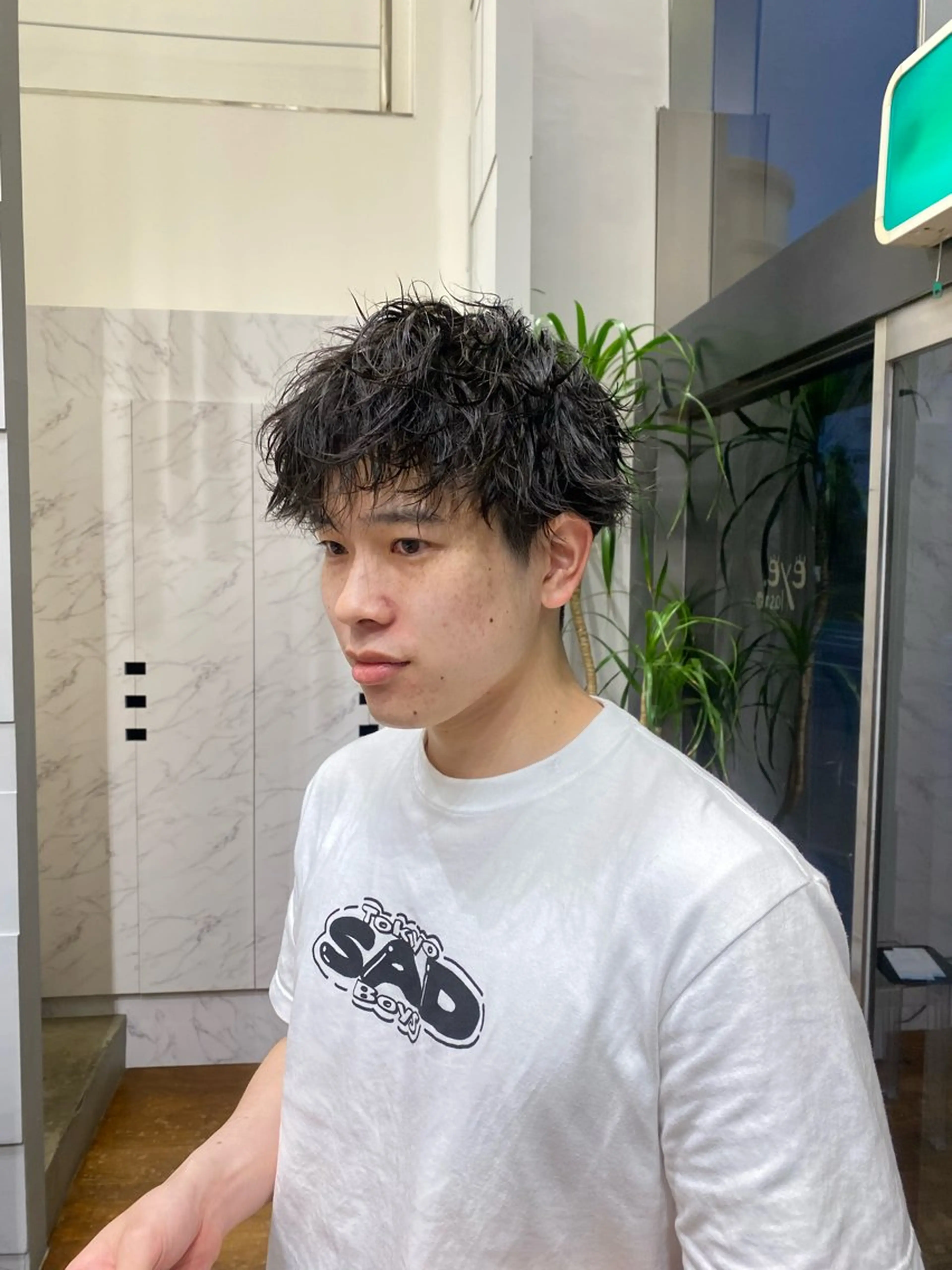 パーマ メンズ カット パーマ トリートメント マツザキ マナトのヘアスタイル