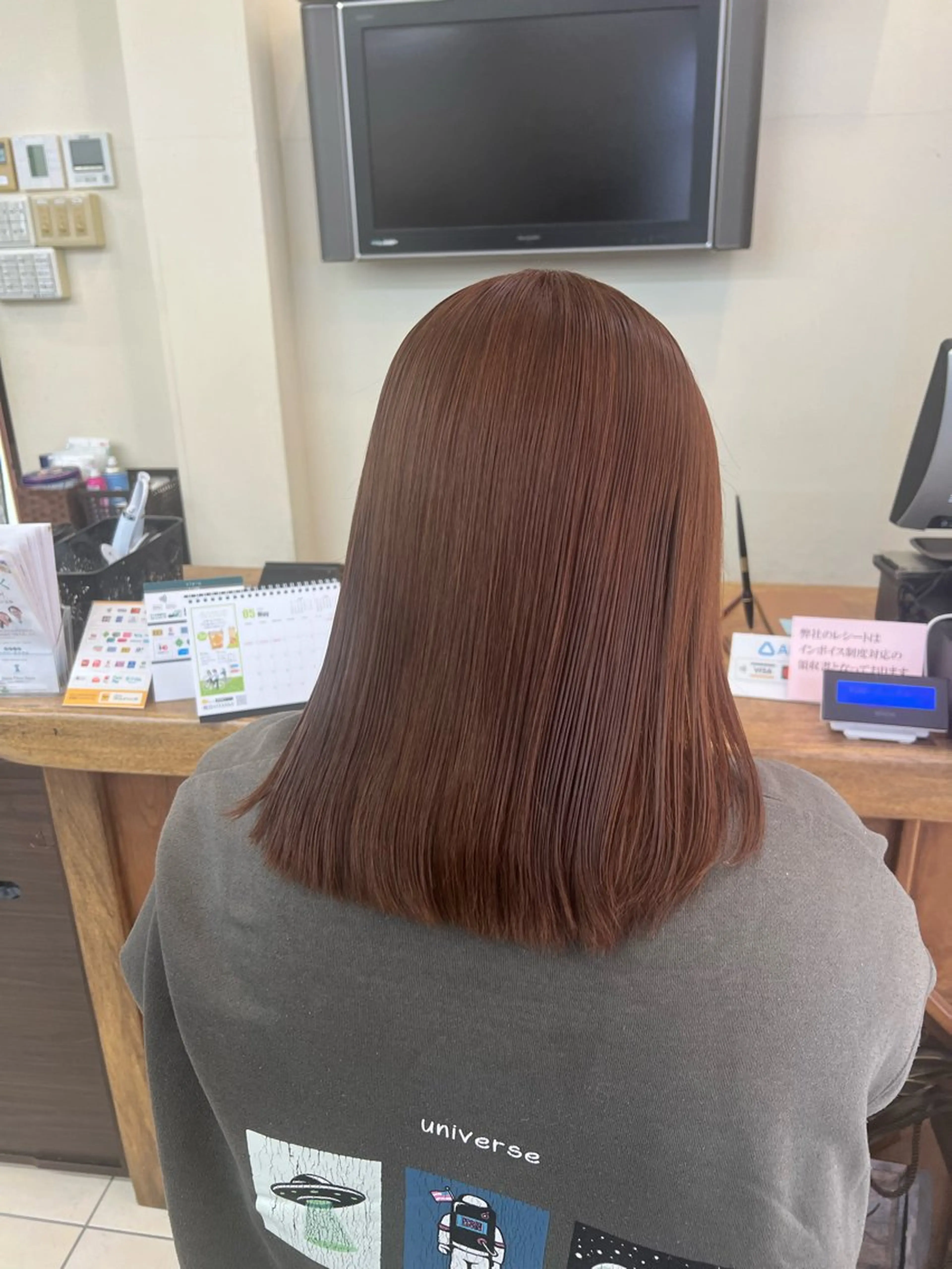 ミディアム カラー ブリーチ 透明感カラー ブリーチなしカラー オレンジ ヘアカラー 渡邊晴日/ ヘアカラー/髪質改善のヘアスタイル