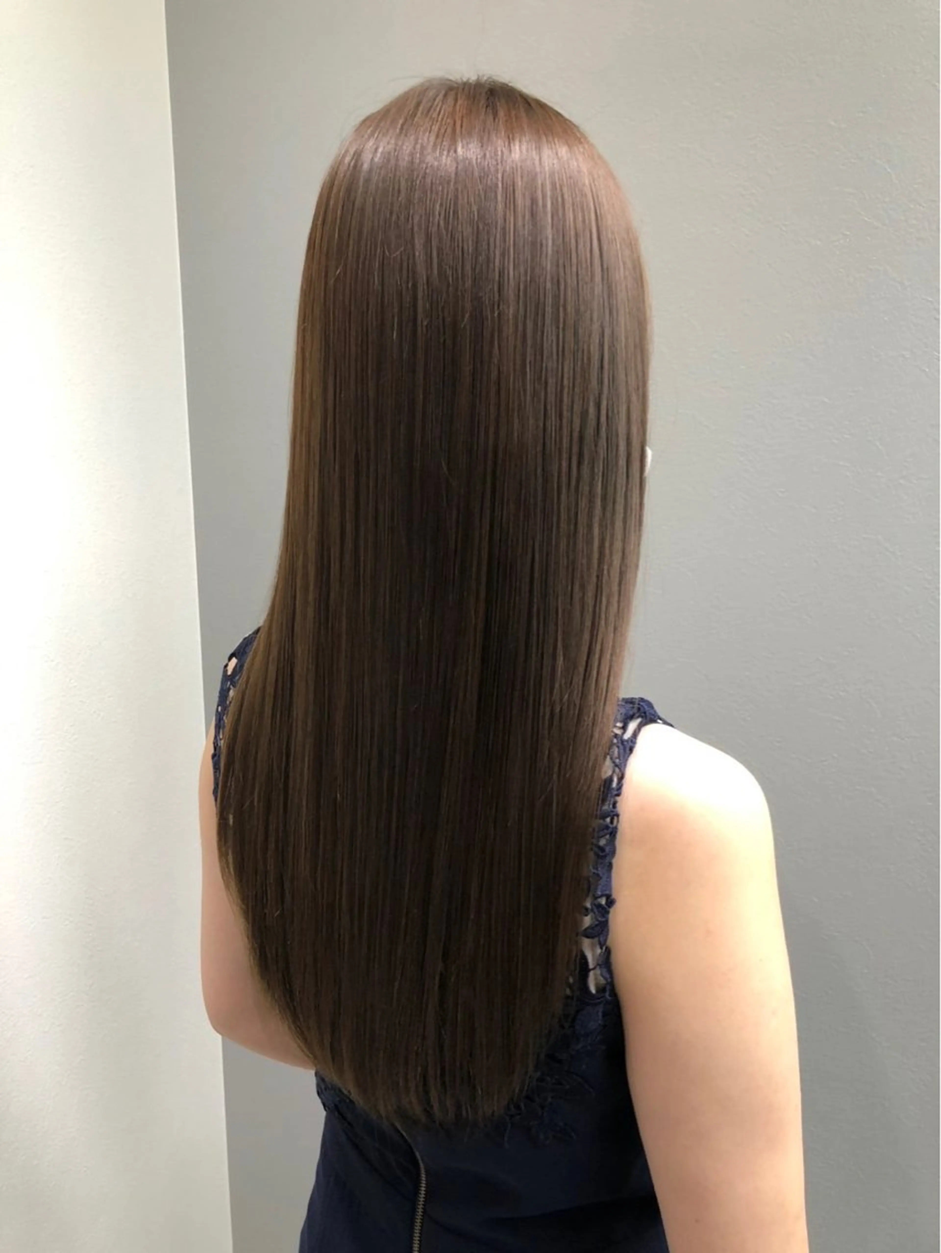 ロング 田中 優菜のヘアスタイル