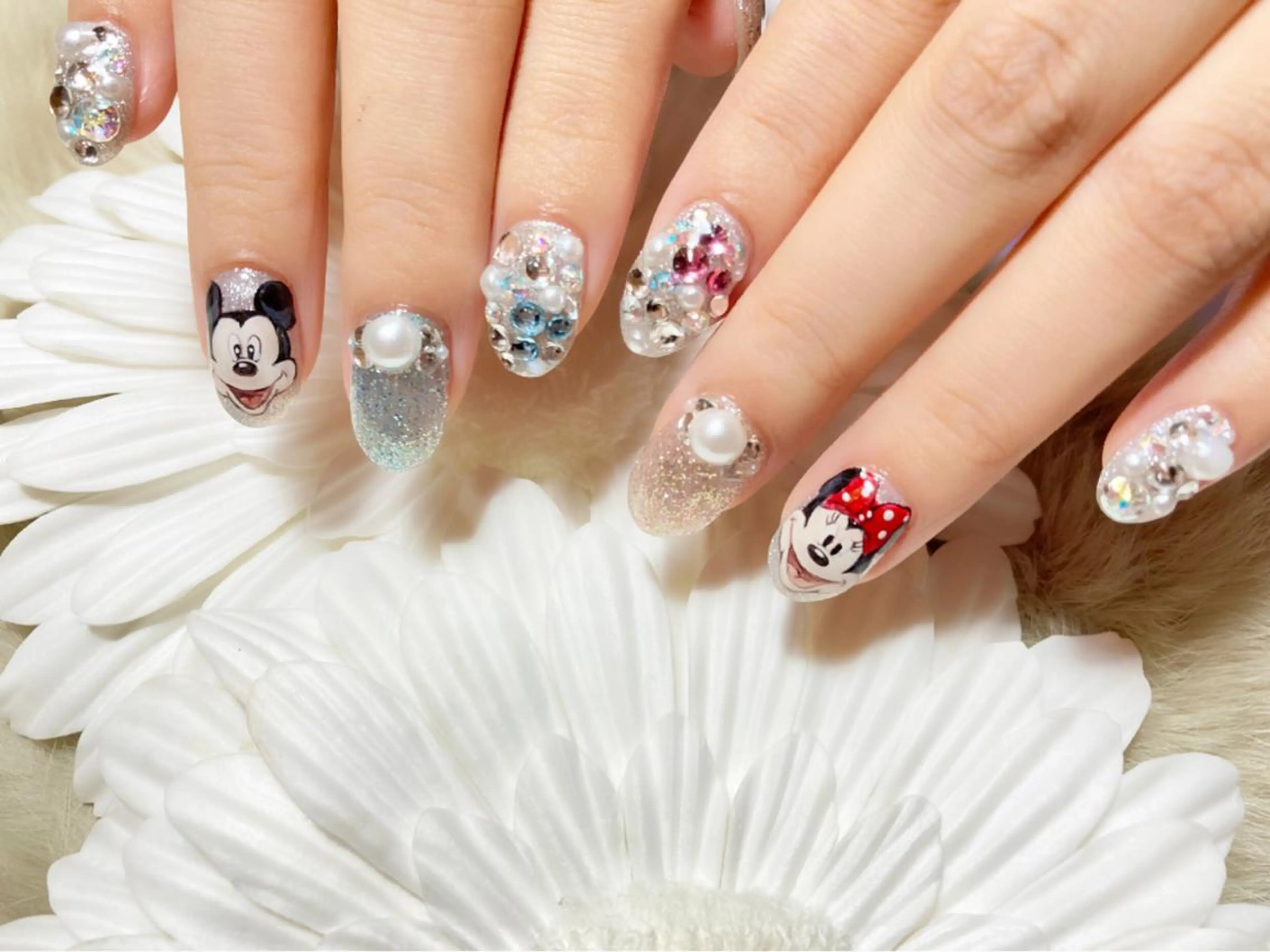 ネイル Yakko pas á pasのネイルデザイン