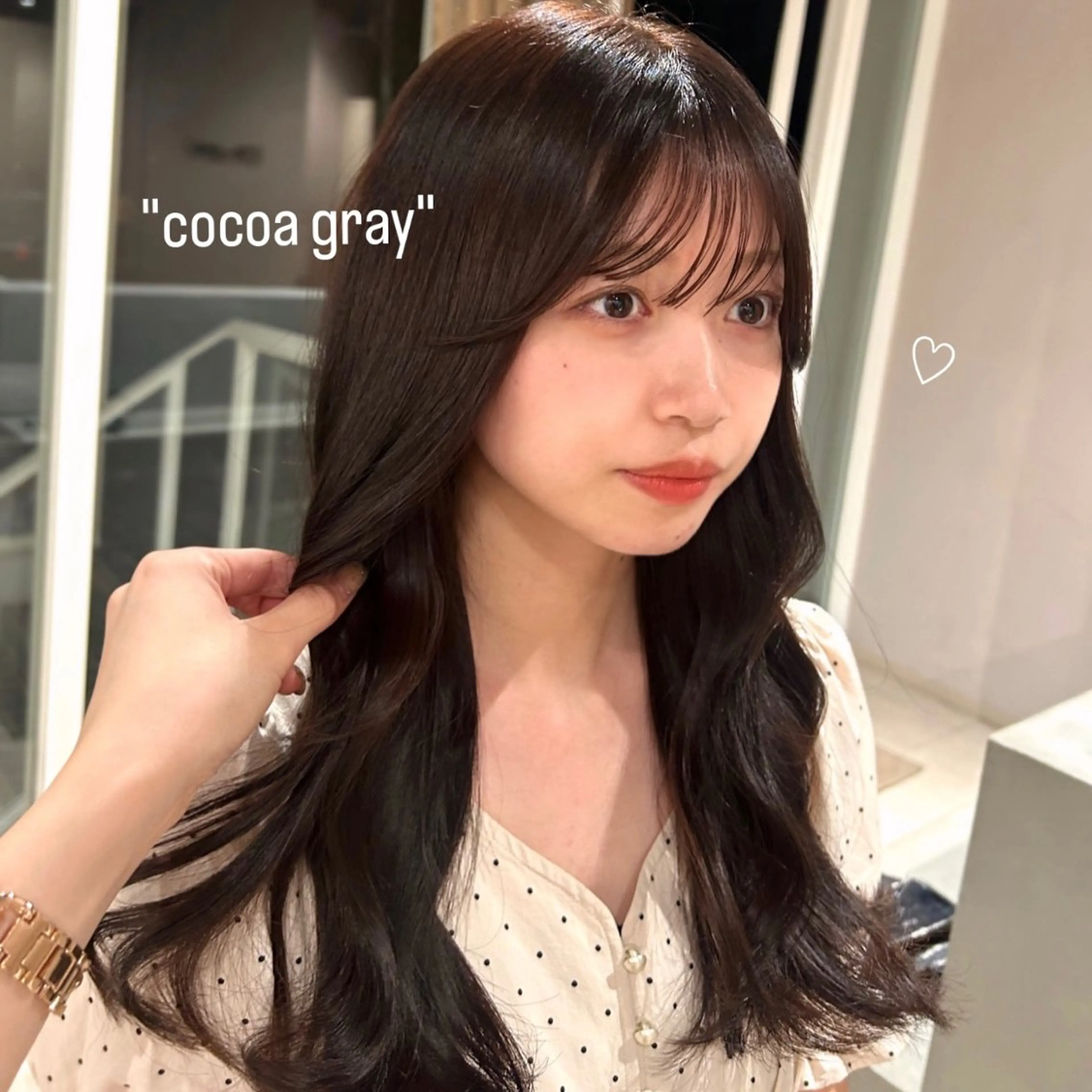 ロング カラー グレージュ 顔周りカット ミディアムヘア Chifumiのヘアスタイル