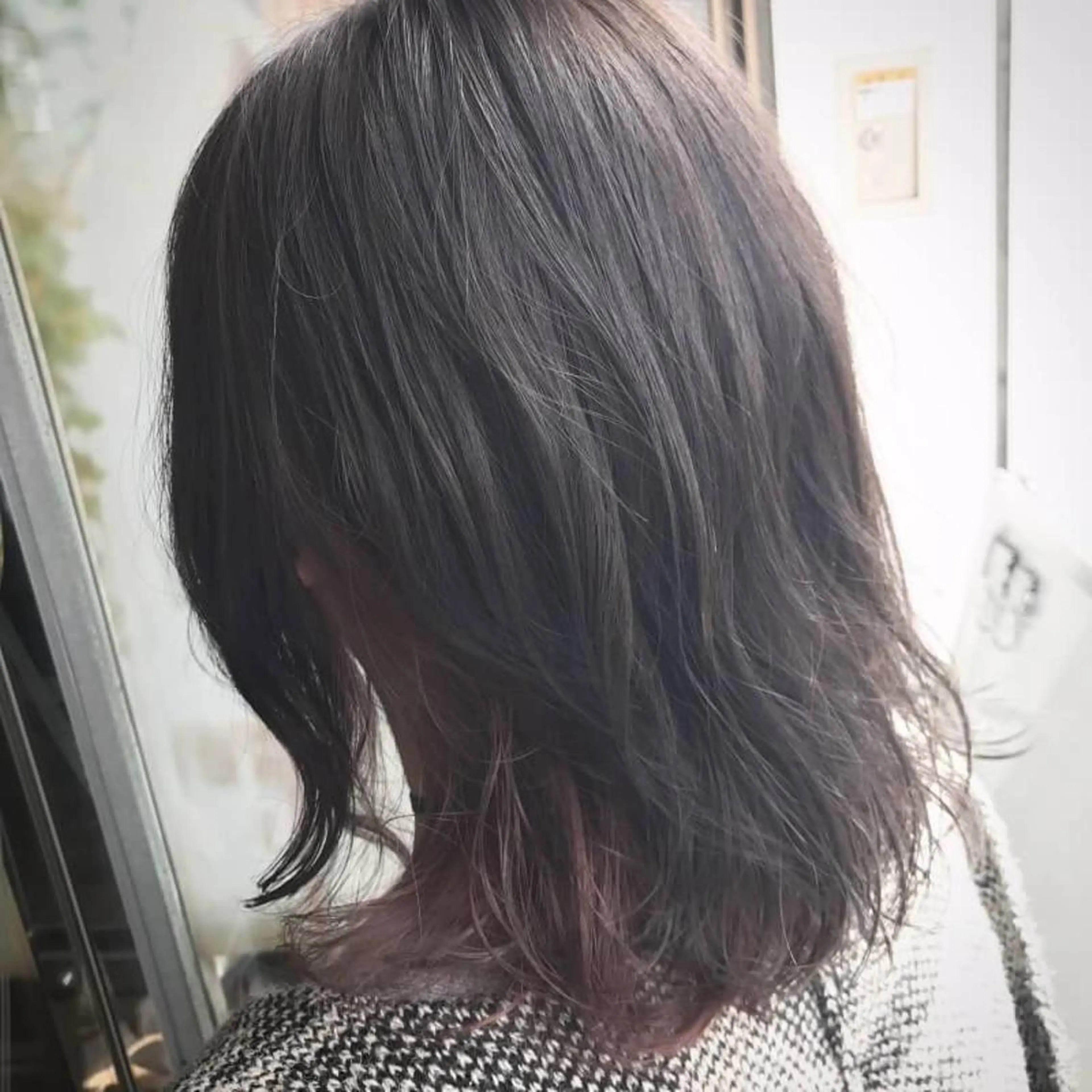 ミディアム カラー インナーカラー Parfait 山本のヘアスタイル
