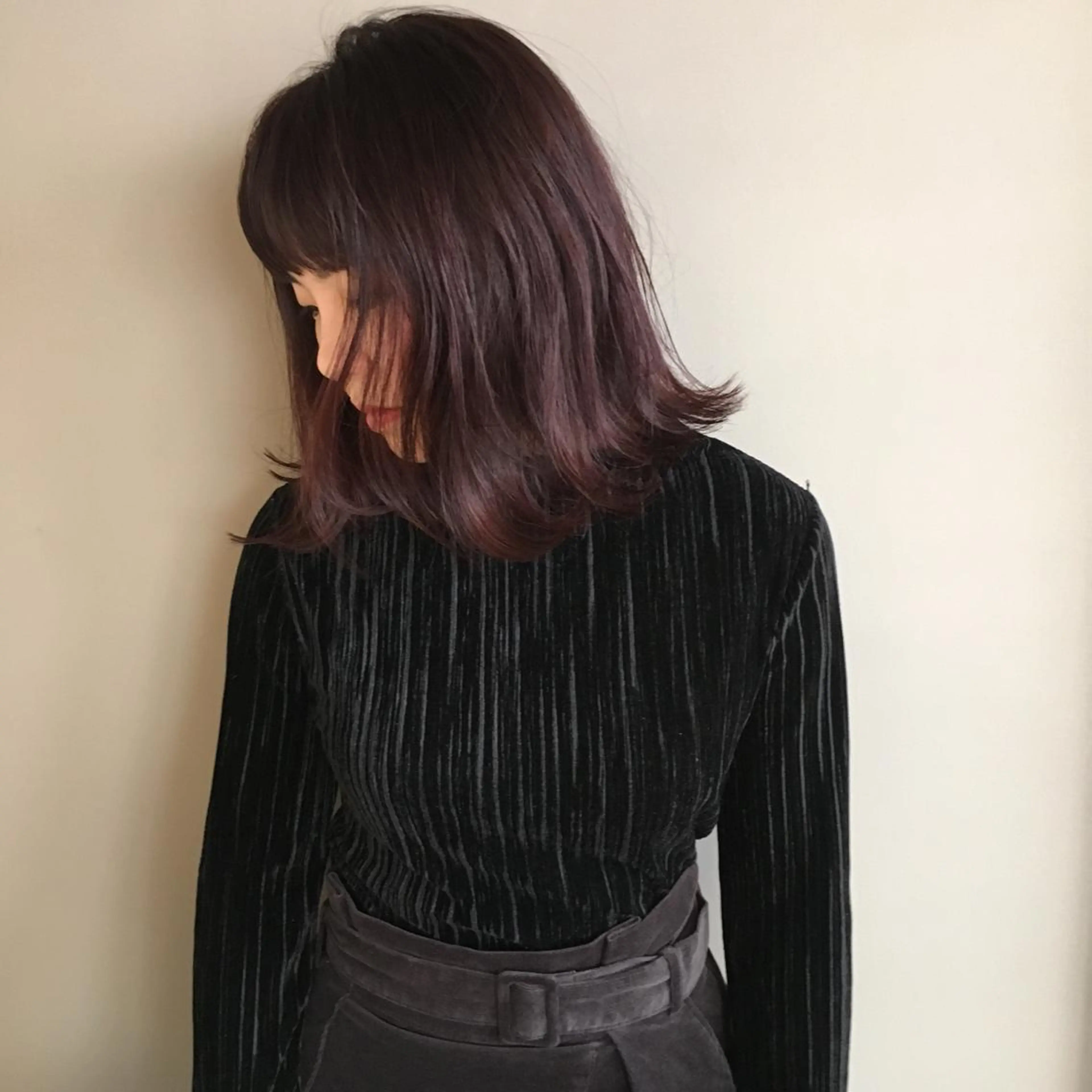 ミディアム カラー アッシュ レイヤーカット BLend 渋谷のヘアスタイル