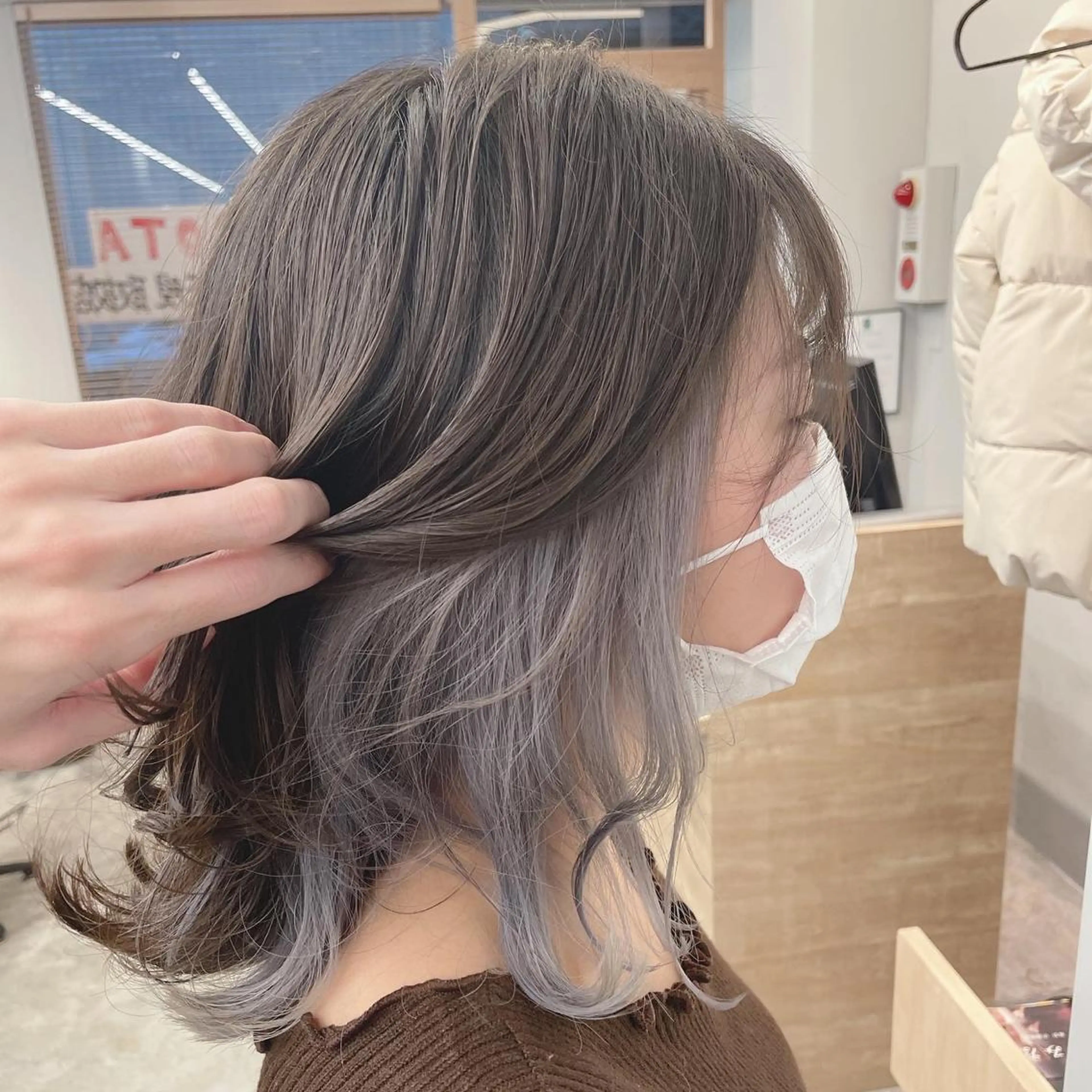 ミディアム SAEKI【ior 】北千住店ブリーチのヘアスタイル