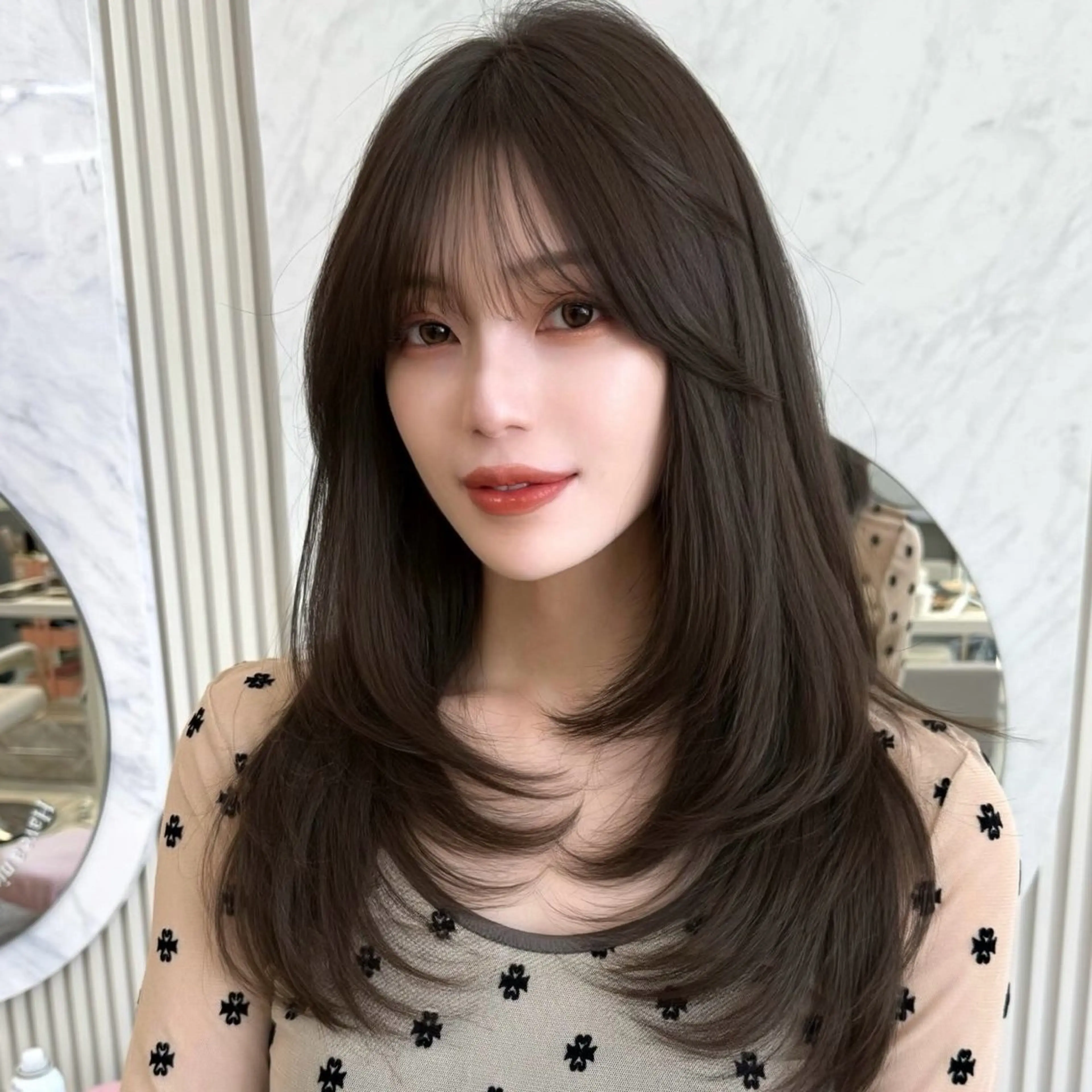 セミロング カラー カット ヘアカラー トリートメント 似合わせレイヤー/ 透明感カラーのヘアスタイル