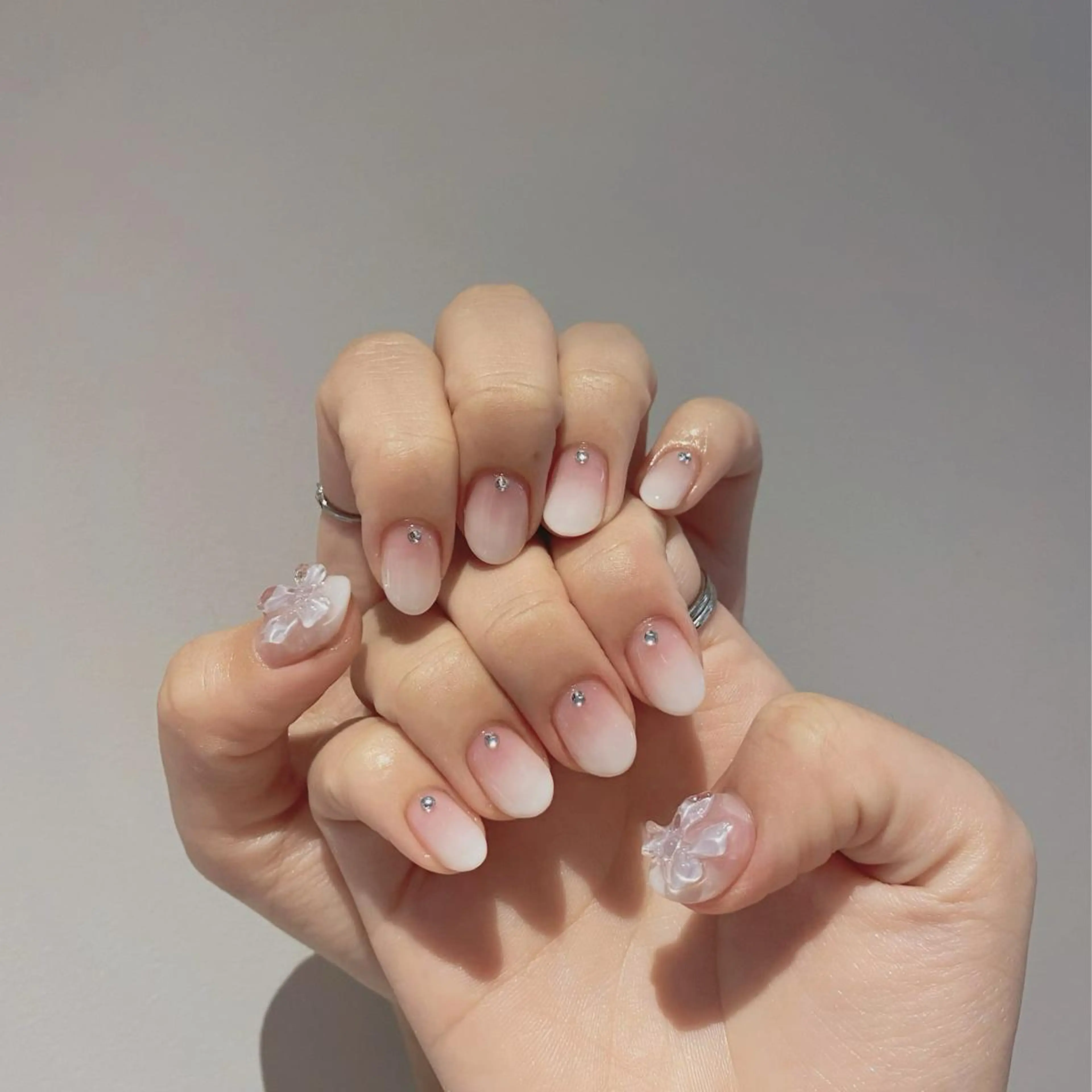 ネイル ハンドネイル 【LILY】 ainaのネイルデザイン