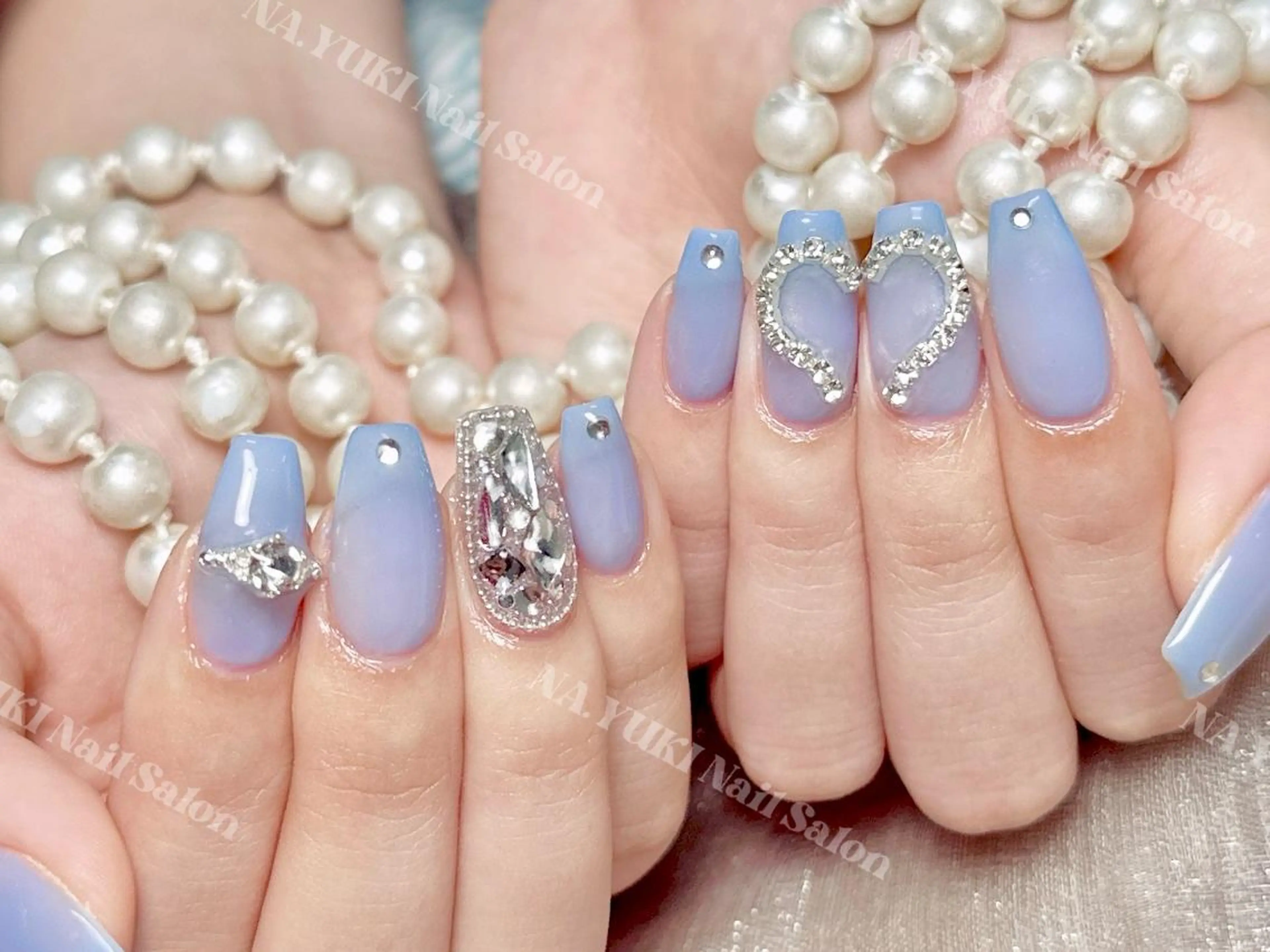 ネイル ハンドネイル ハンドケア Queenie 🦋のネイルデザイン