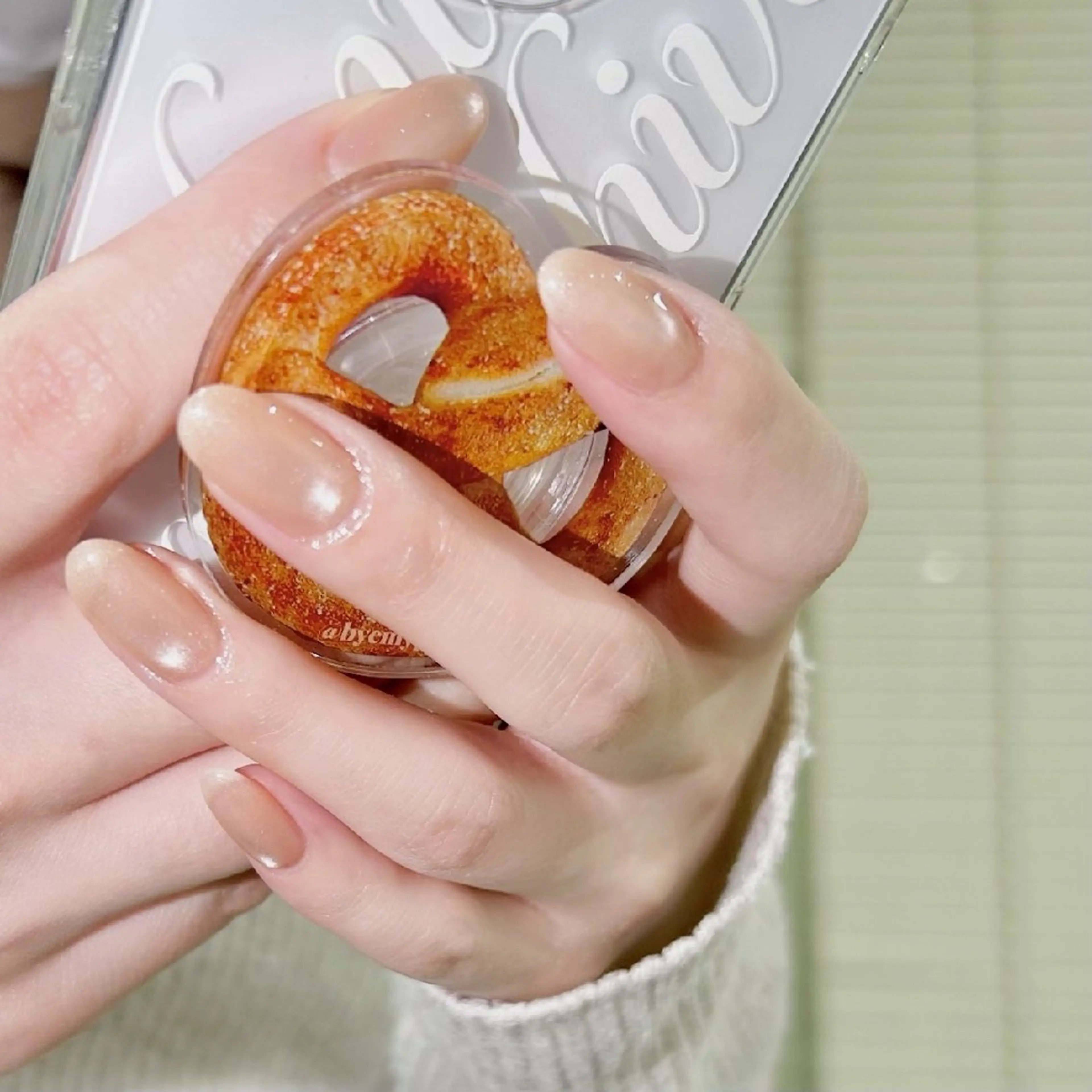 ネイル マグネットネイル マグネットワンカラー ワンカラーネイル ハンドネイル atelier　 univ.のネイルデザイン